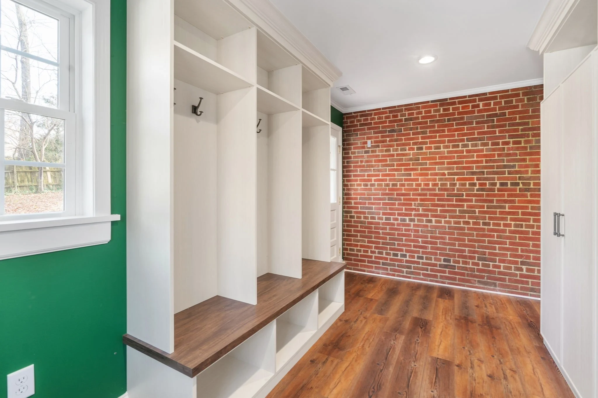 20-web-or-mls-807 Forest Ave, Richmond, VA 23229, USA-20.jpg