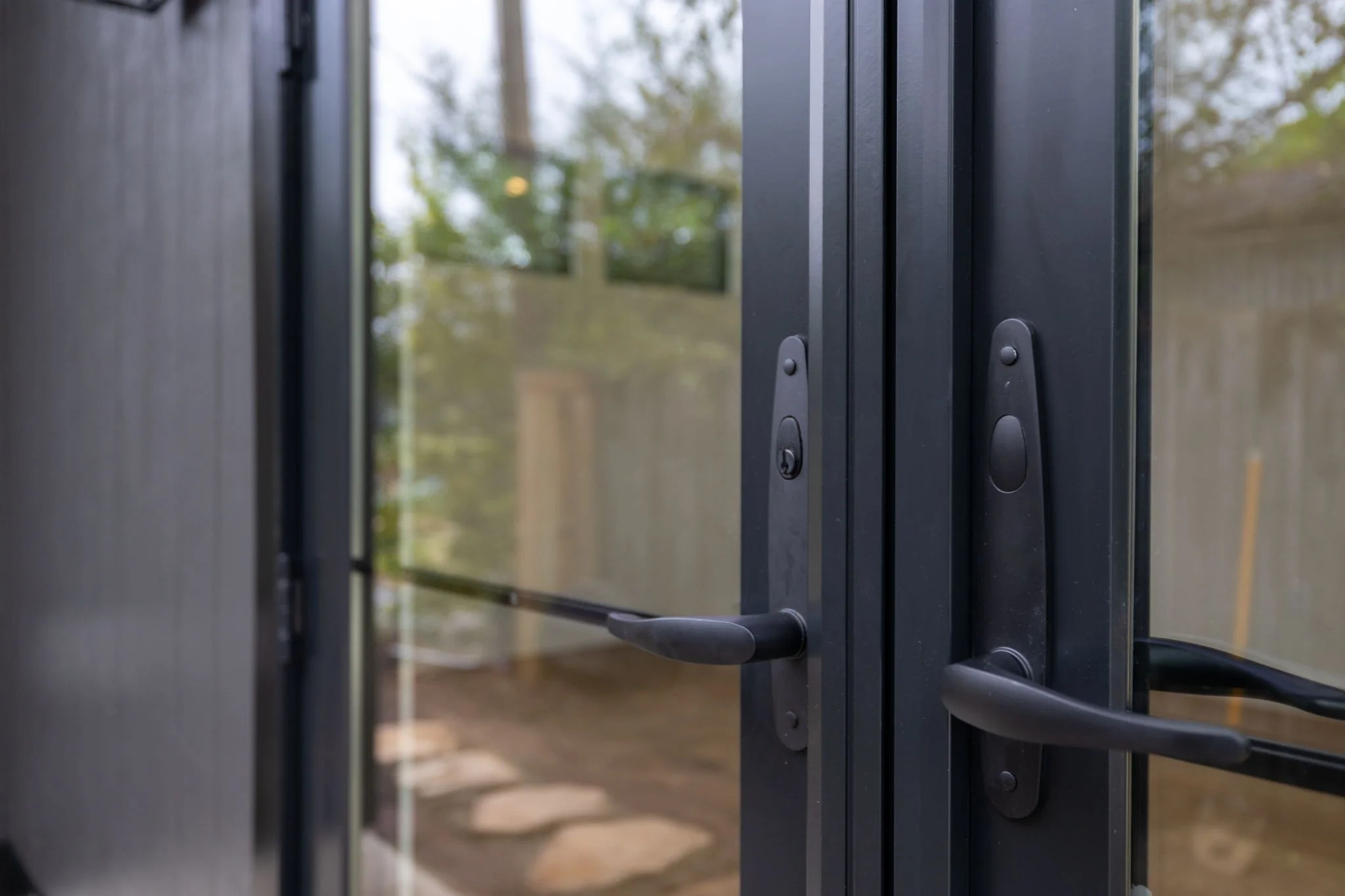 32-web-or-mls-cardiff outdoor details-3.jpg