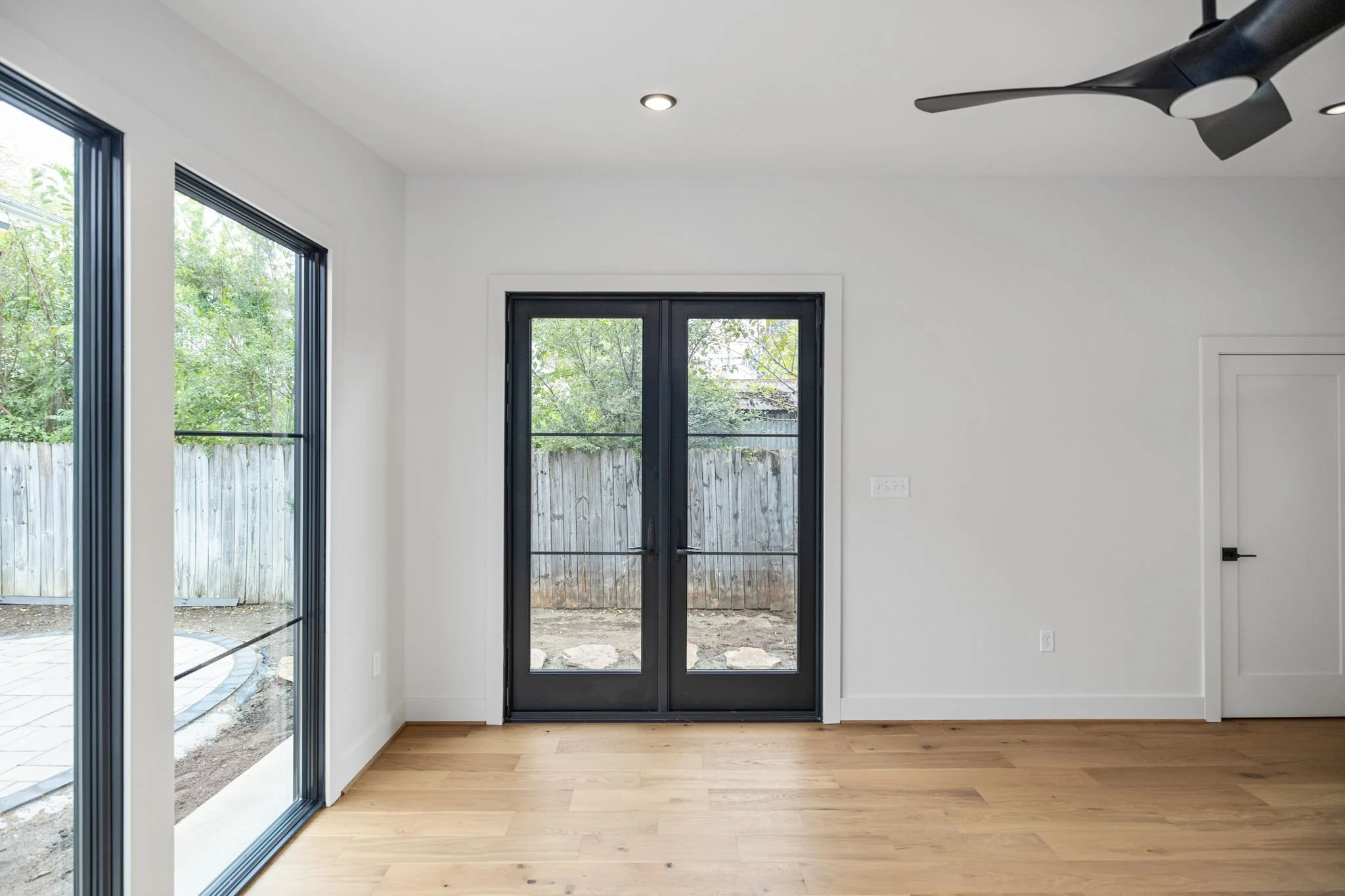 16-web-or-mls-cardiff outdoor-14.jpg