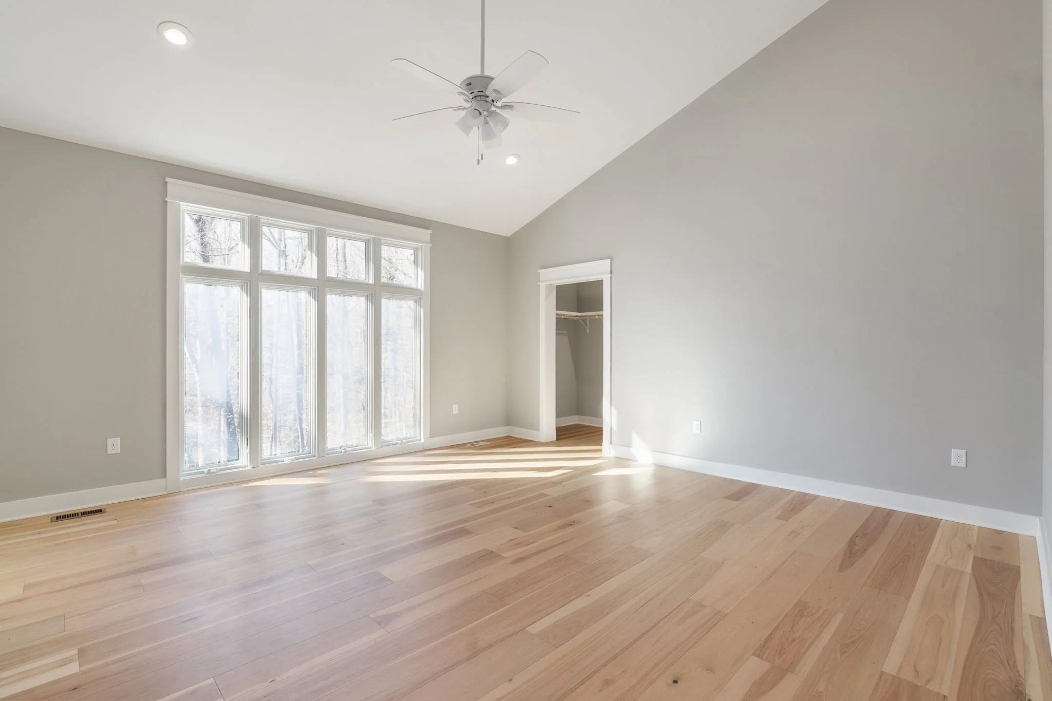 12-web-or-mls-2300 Brookwood Rd, Richmond, VA 23235, USA-12.jpg