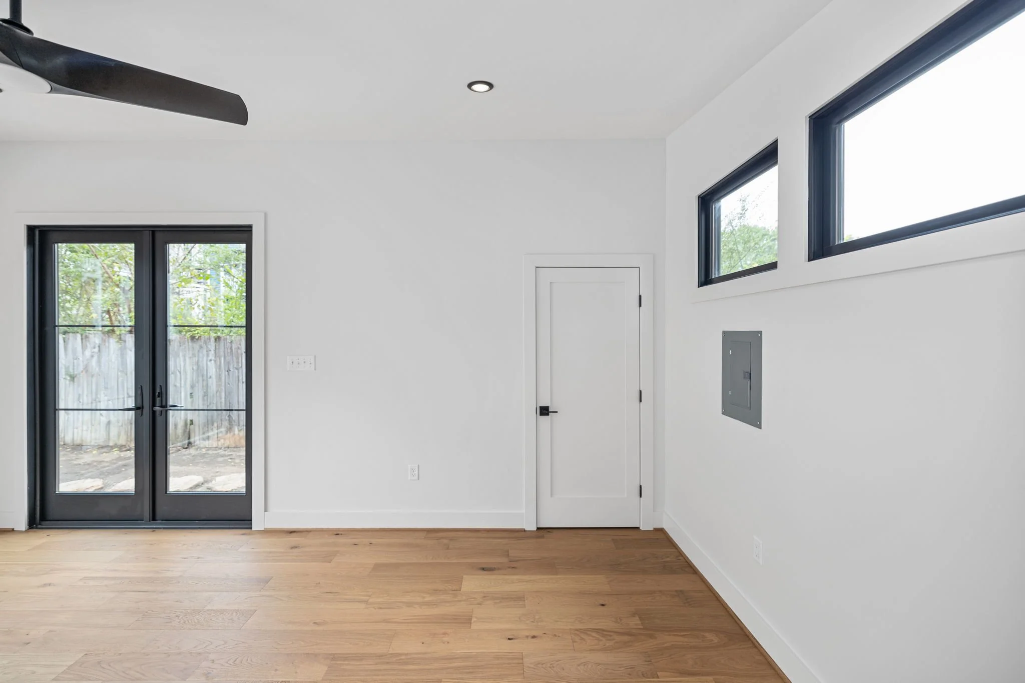 22-web-or-mls-cardiff outdoor-20.jpg