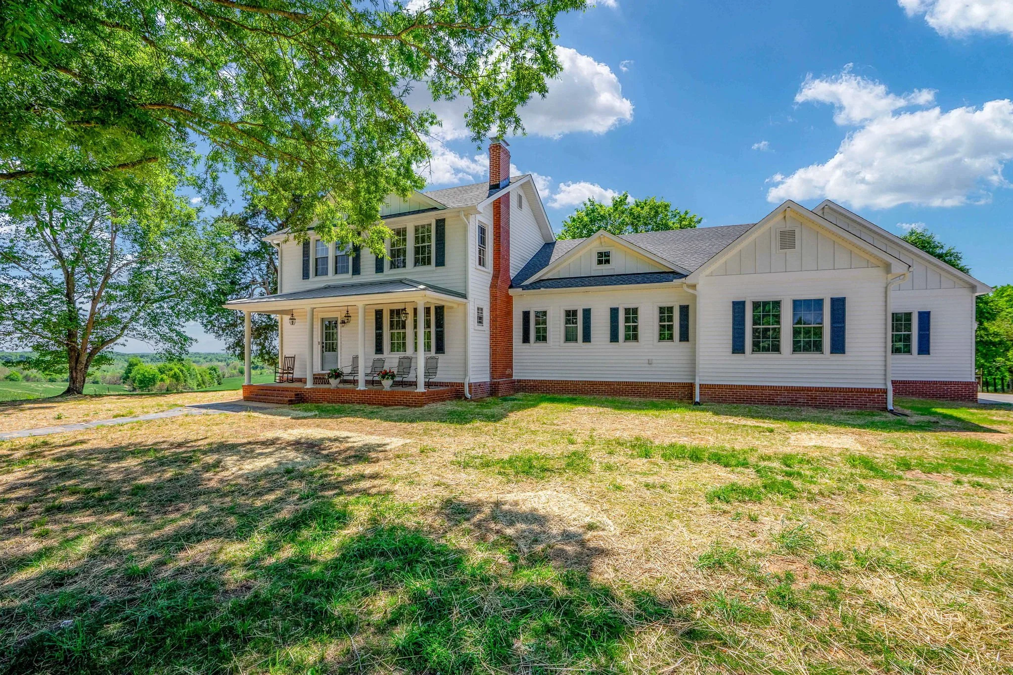 95-web-or-mls-7733 S James Madison Hwy exterior-4.jpg