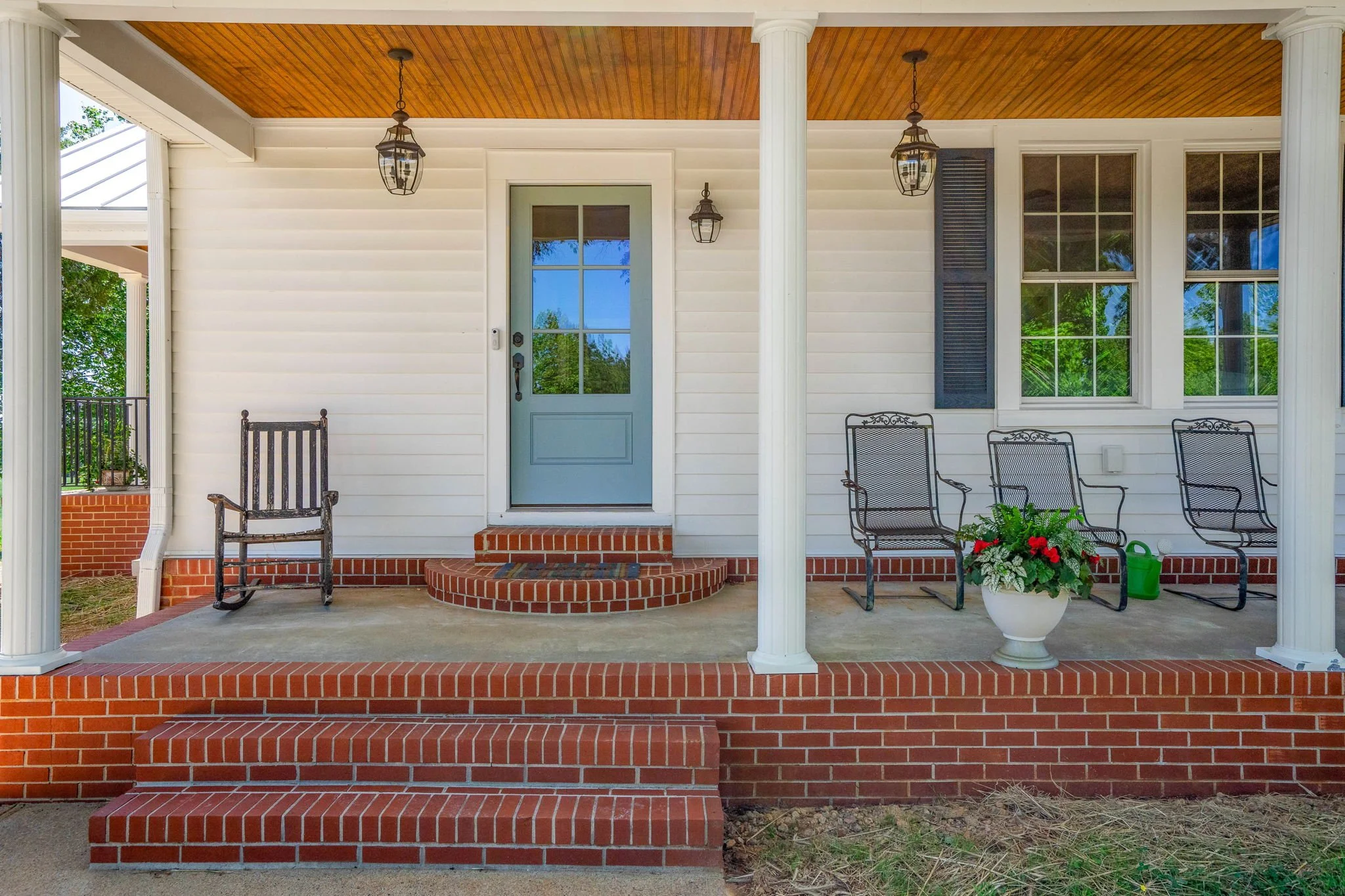 162-web-or-mls-7733 S James Madison Hwy exterior-71.jpg