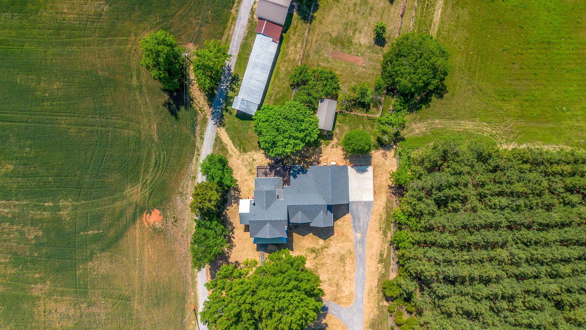 196-web-or-mls-7733 S James Madison Hwy exterior-105.jpg