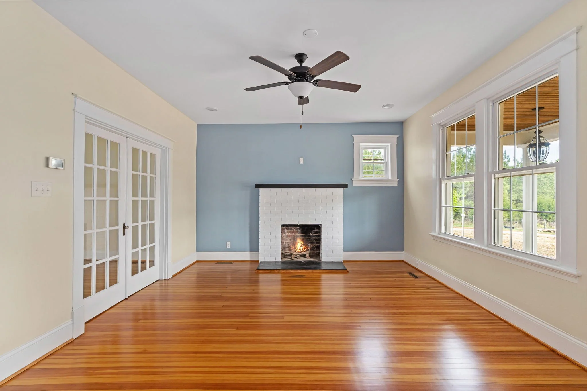 6-web-or-mls-7733 S James Madison interior-7.jpg