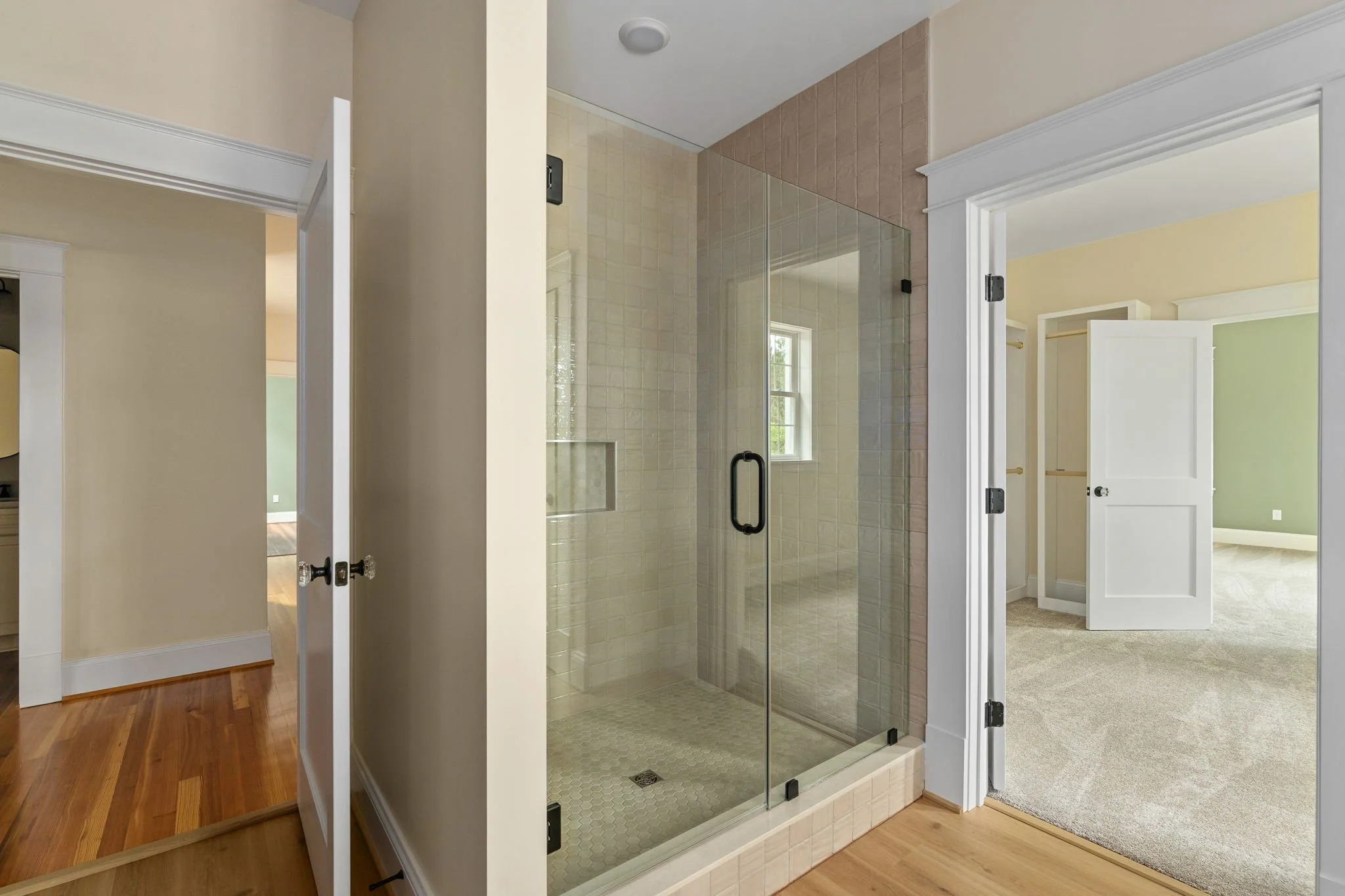 45-web-or-mls-7733 S James Madison interior-46.jpg