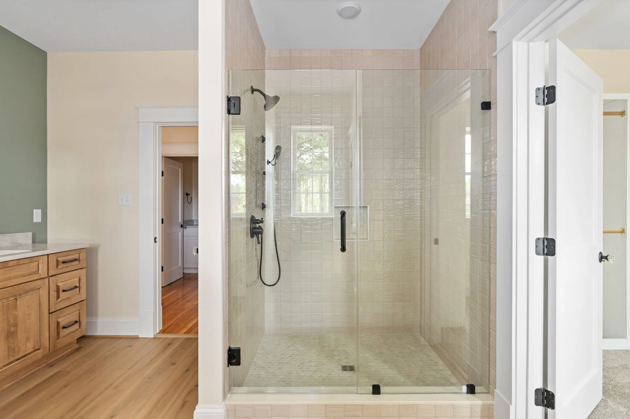 46-web-or-mls-7733 S James Madison interior-47.jpg