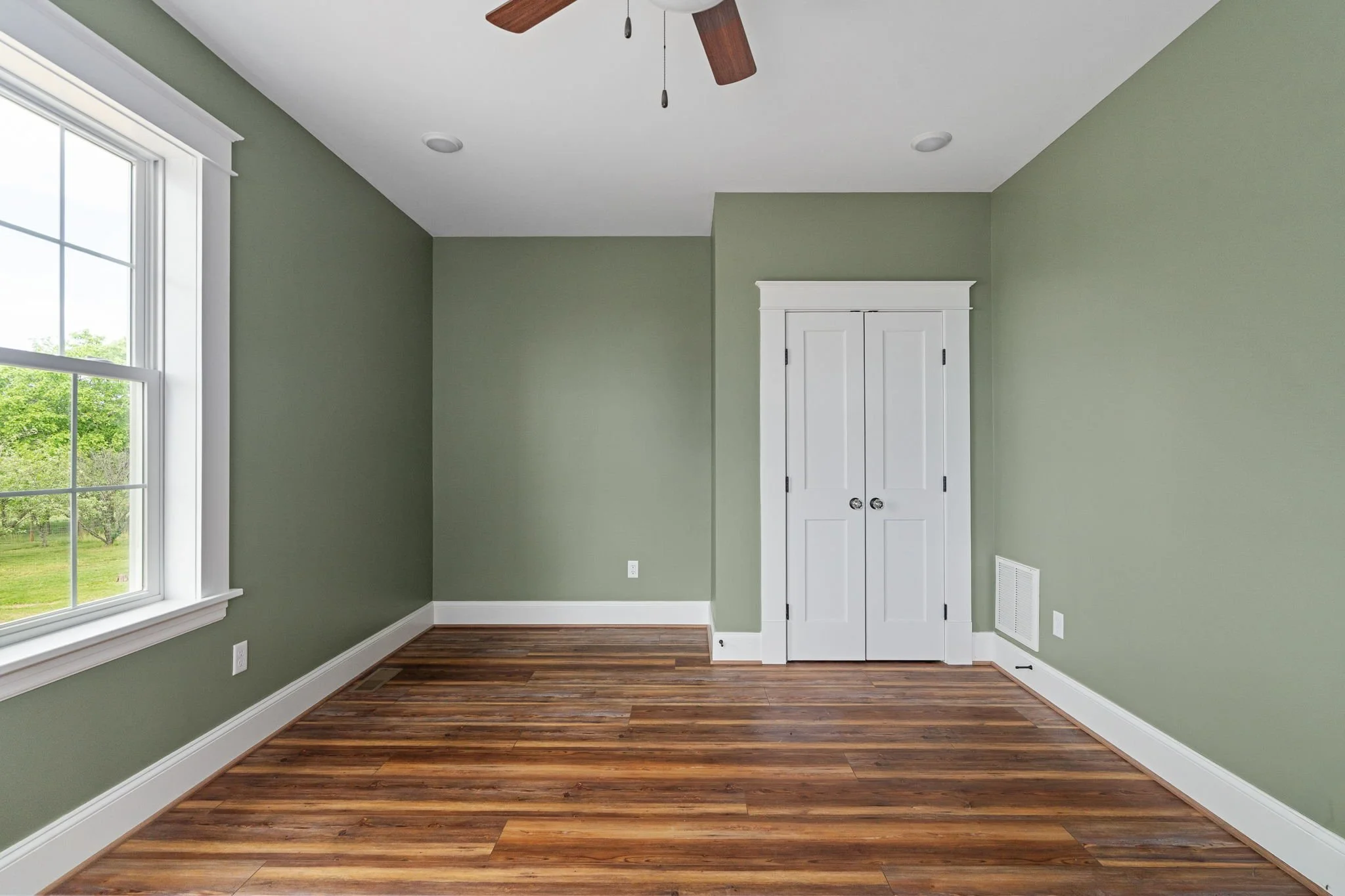 65-web-or-mls-7733 S James Madison interior-66.jpg