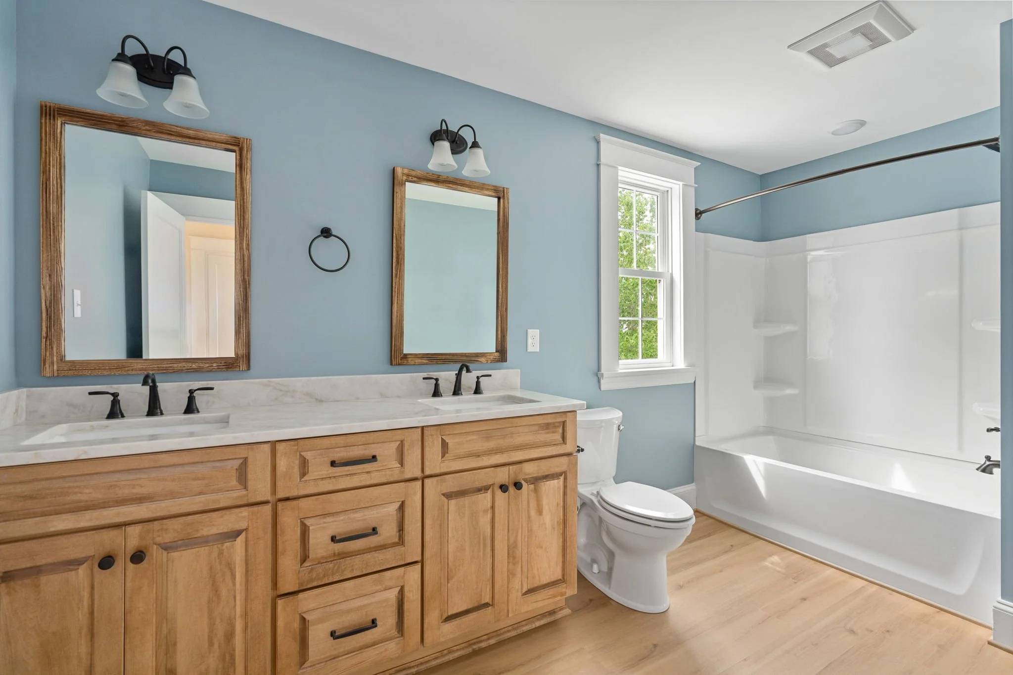 83-web-or-mls-7733 S James Madison interior-84.jpg