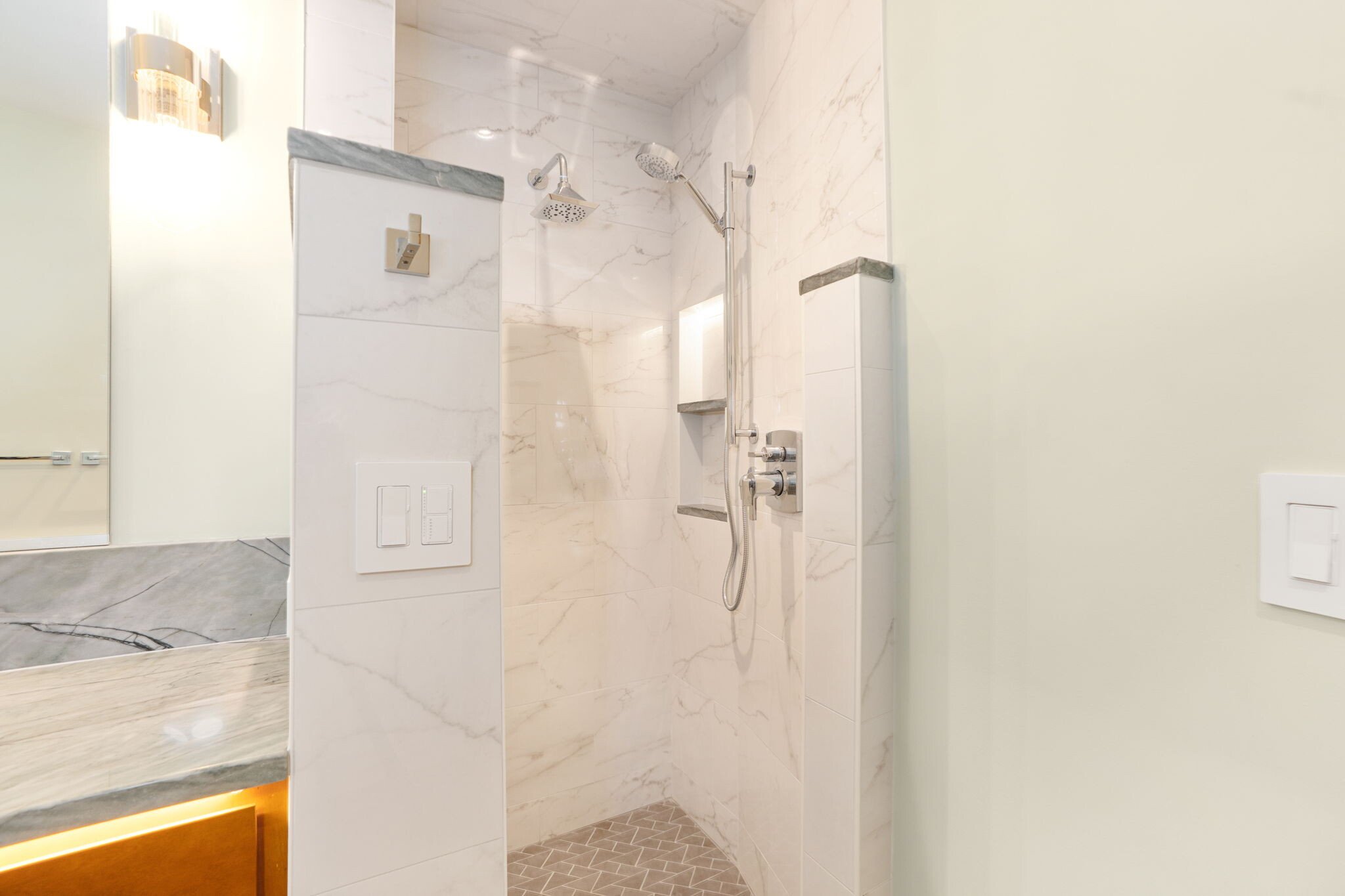 1-web-or-mls-206 Overlook Rd bathroom-39.jpg