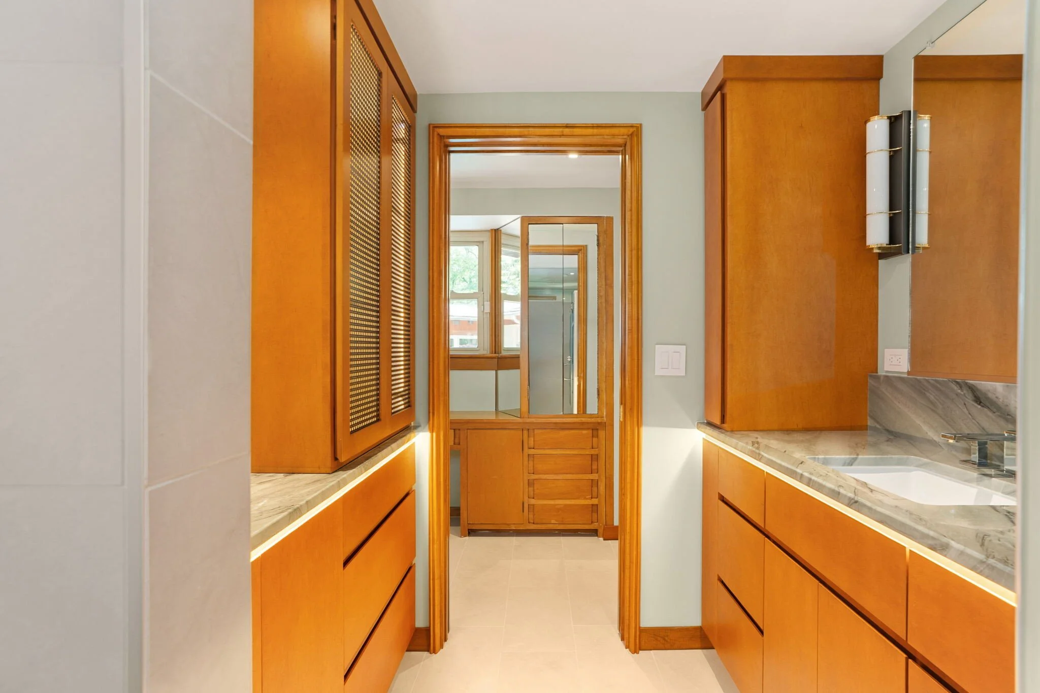 29-web-or-mls-206 Overlook Rd bathroom-11.jpg