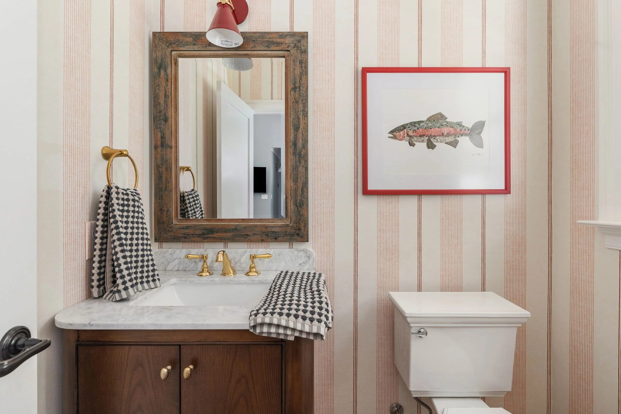 43-web-or-mls-119 Commodore Ln interior-34.jpg