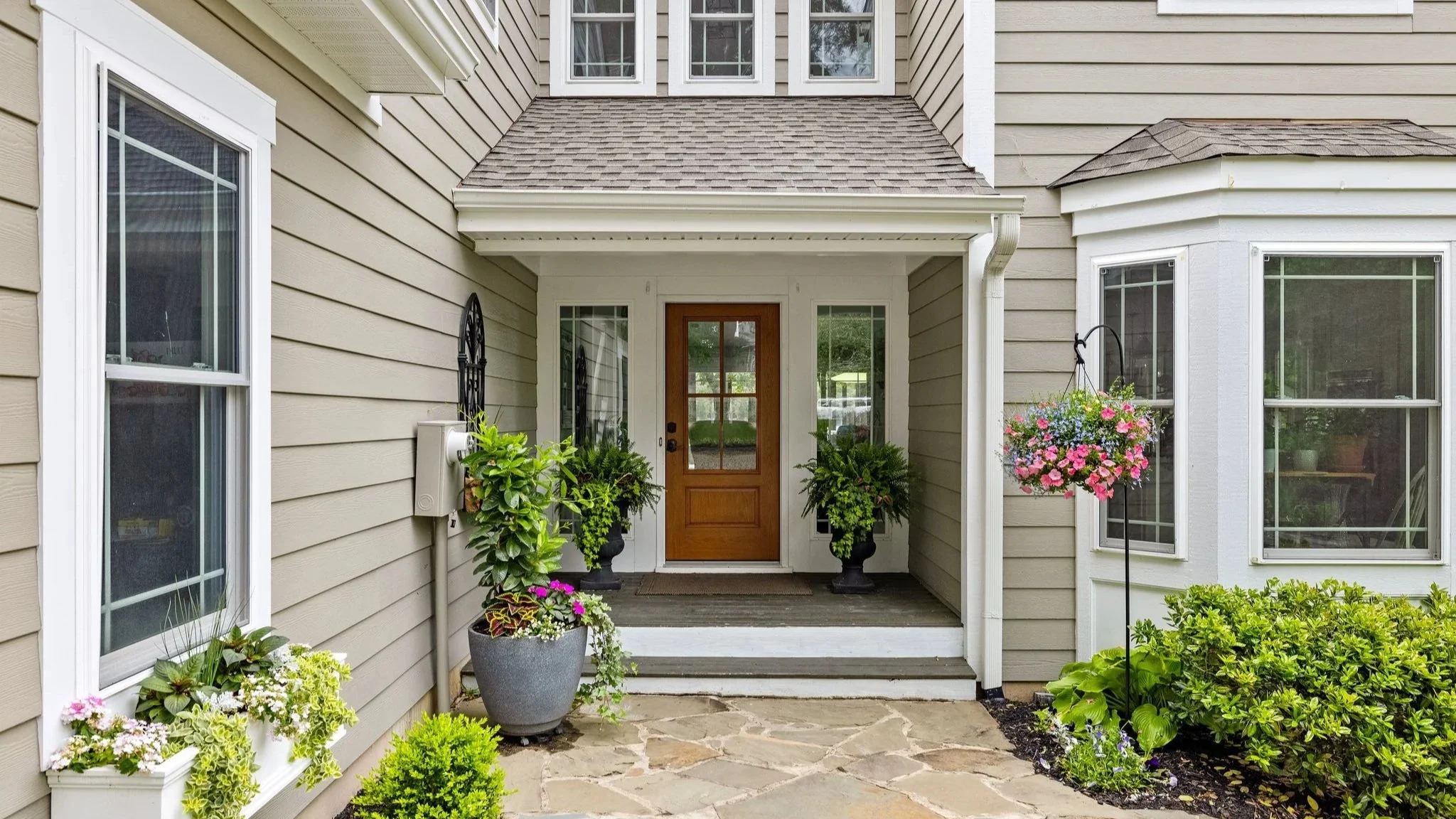 Front entryway exterior renovation by Cardiff Custom Construction in Woodlake neighborhood Midlothian, VA