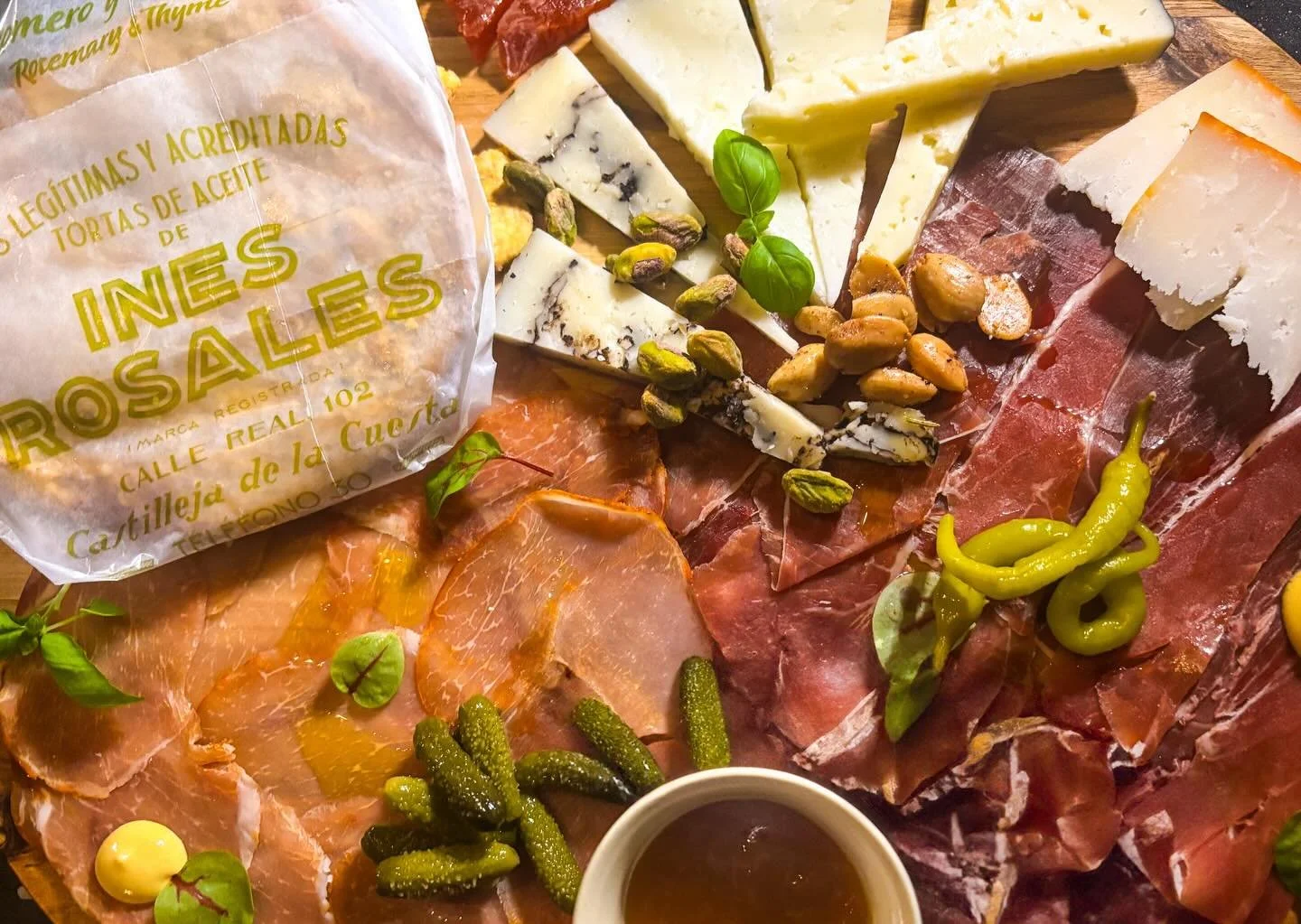 Matadora Board 💃🏻
Why choose when you can have it all? 
Premium Spanish imported Cheese &amp; Charcuterie board. 

18 Month Aged Jam&oacute;n Serrano
Lomo de Ib&eacute;rico 
Truffle &amp; 6 Month Aged Manchego 
Aged Paprika Goat Cheese
Queso de Ib&