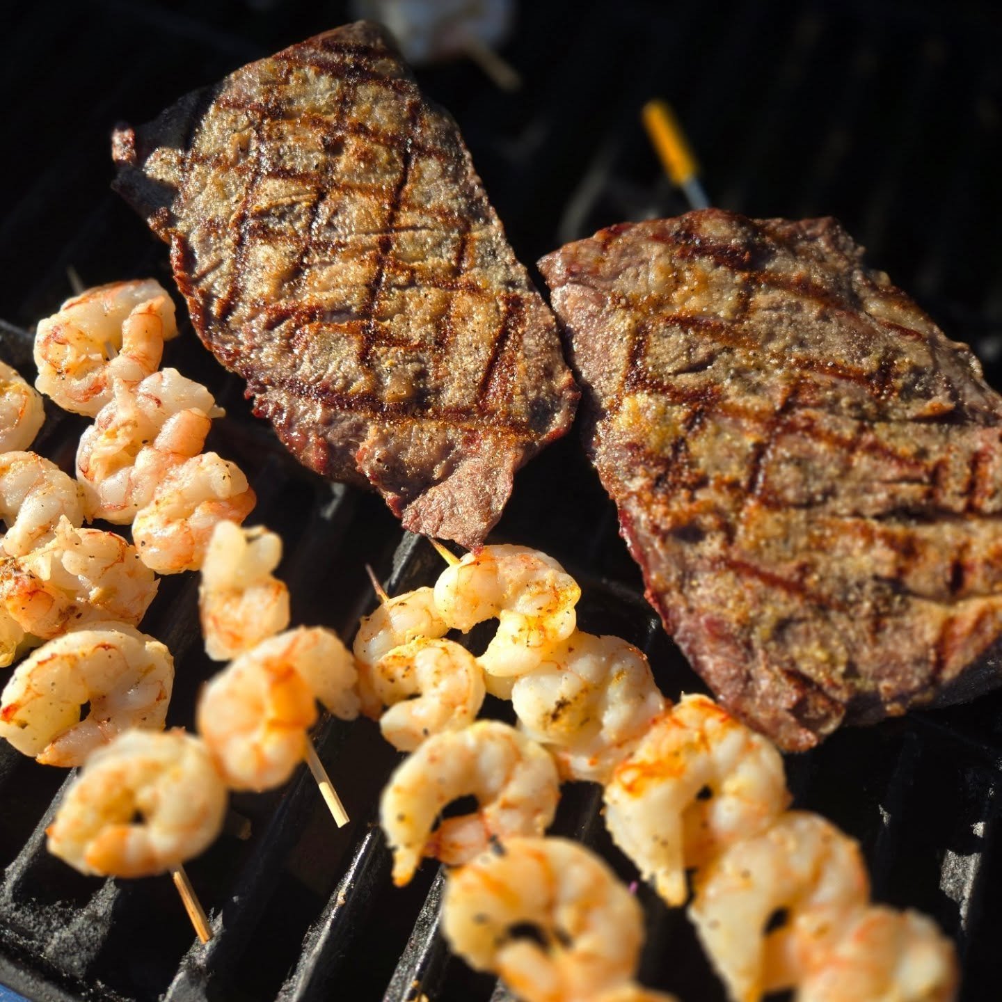 Skirt Steak &times; Shrimp &times; Baked Potato &times; Springtime in WA

#grilling #steak #shrimp #pnwfood
