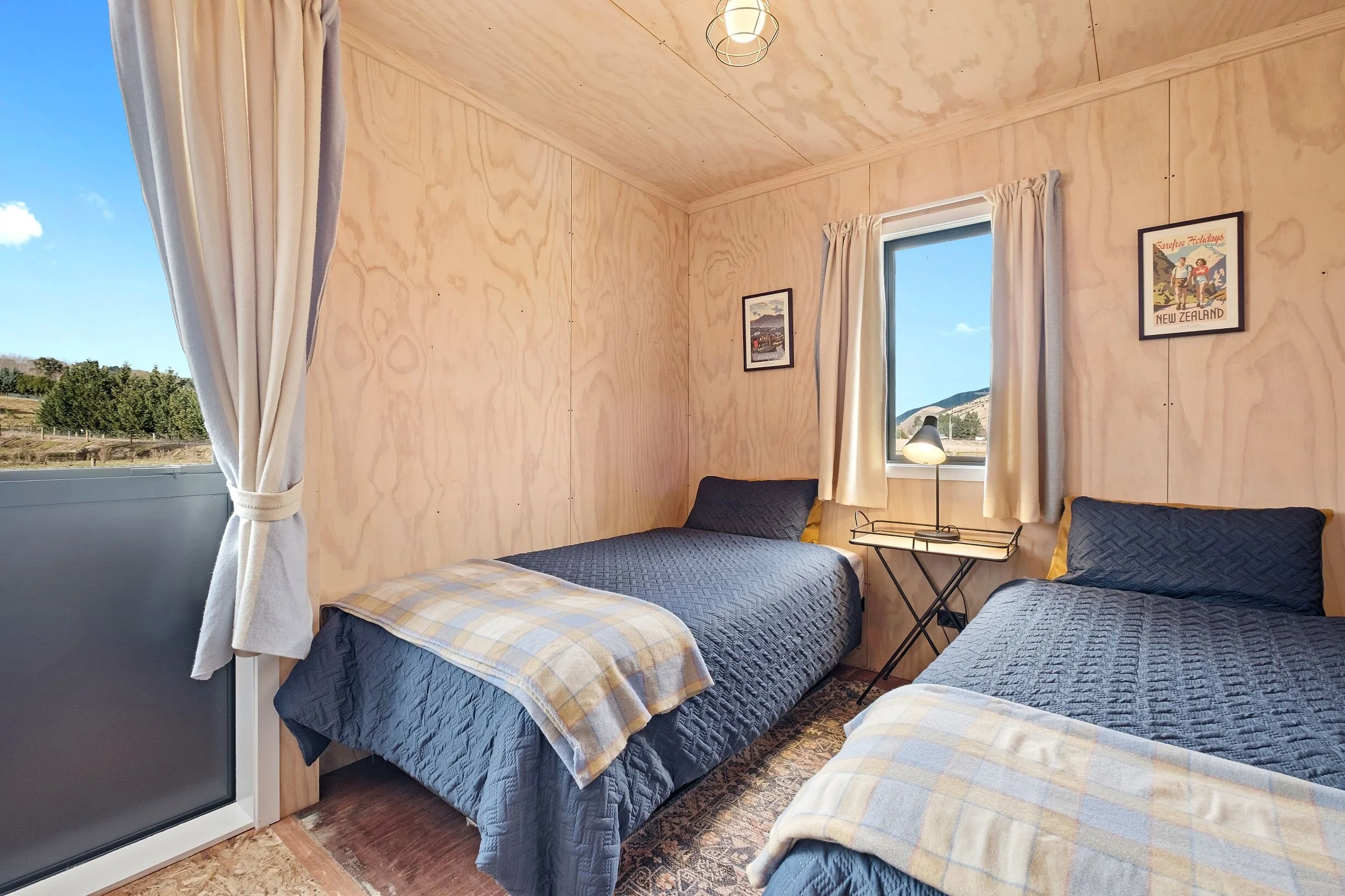 Ormaglade Cabins Twin Bedroom
