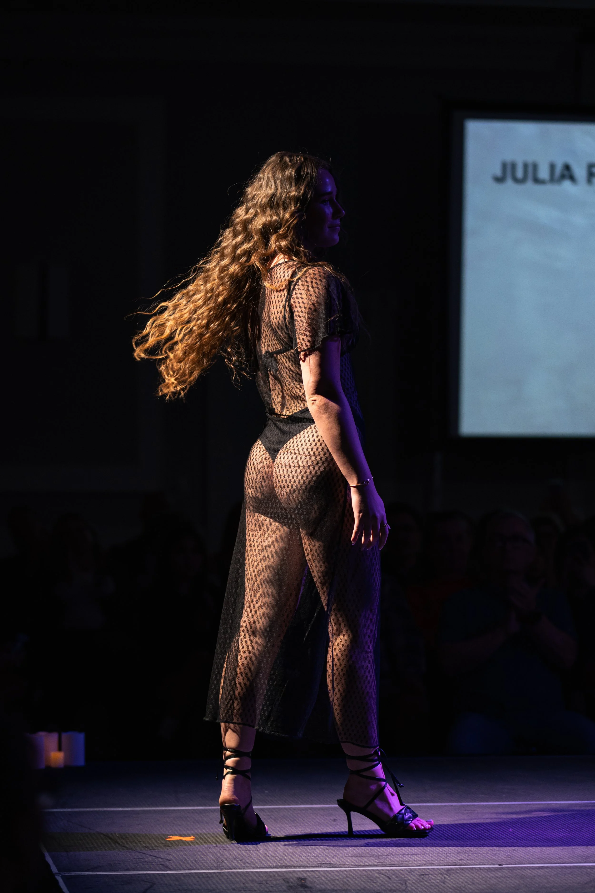 240518-TayaEtzell-fashionshow4-137.jpeg