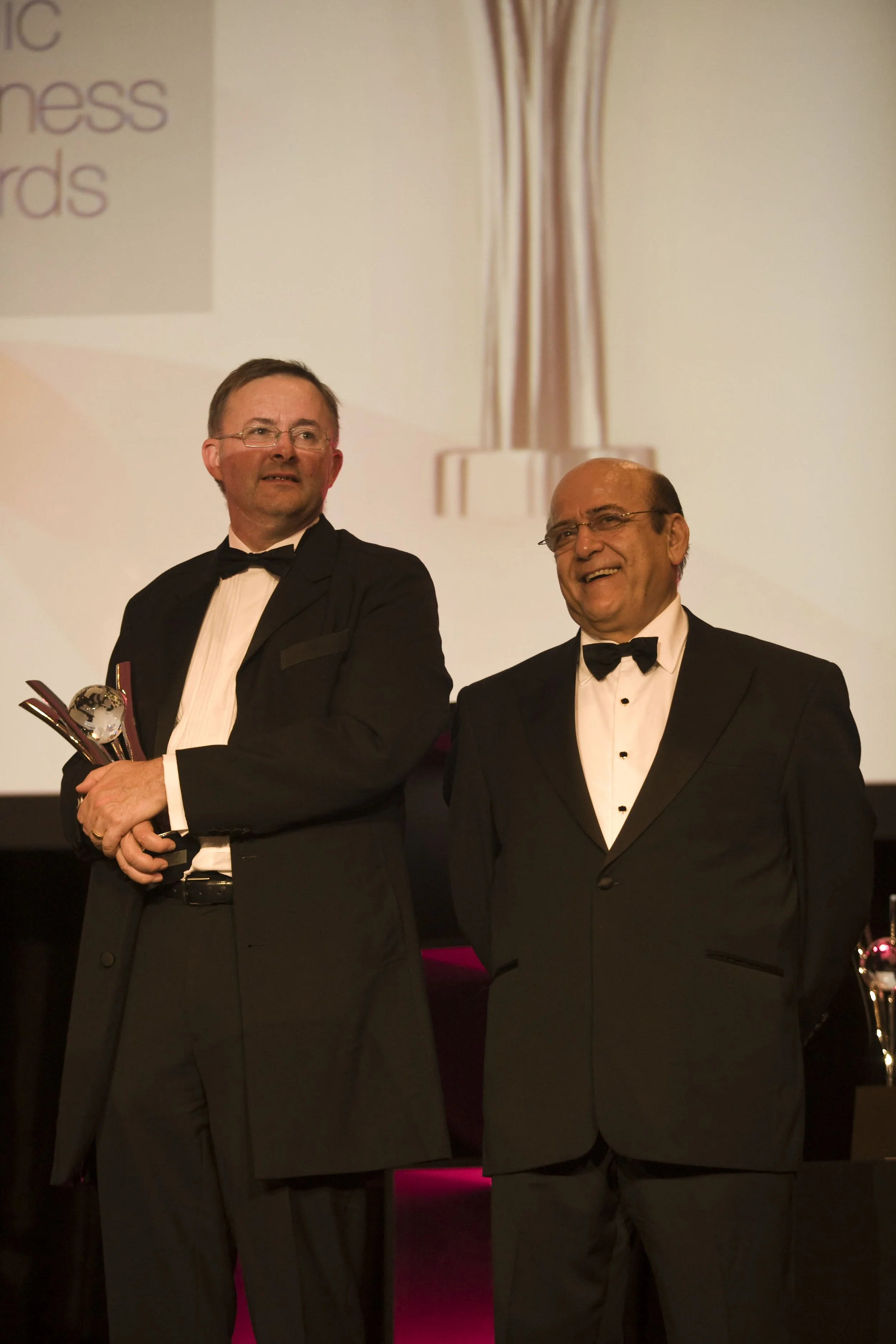 Ethnic Bus Awards 08-299.jpg