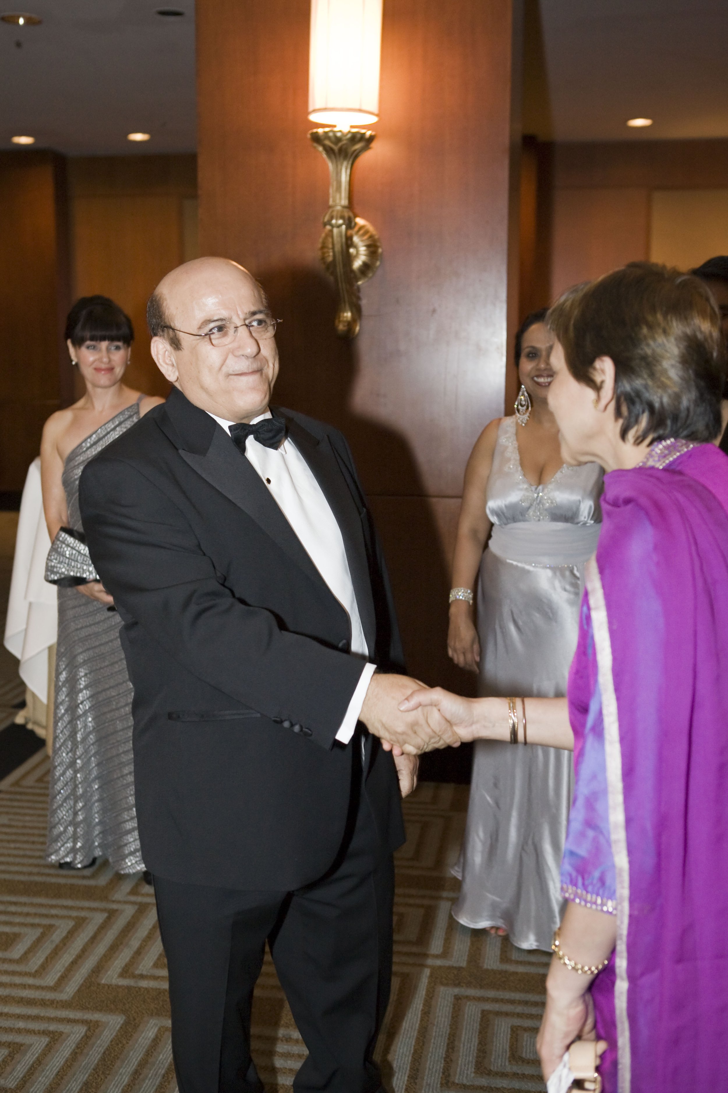 Ethnic Bus Awards 08-12.jpg