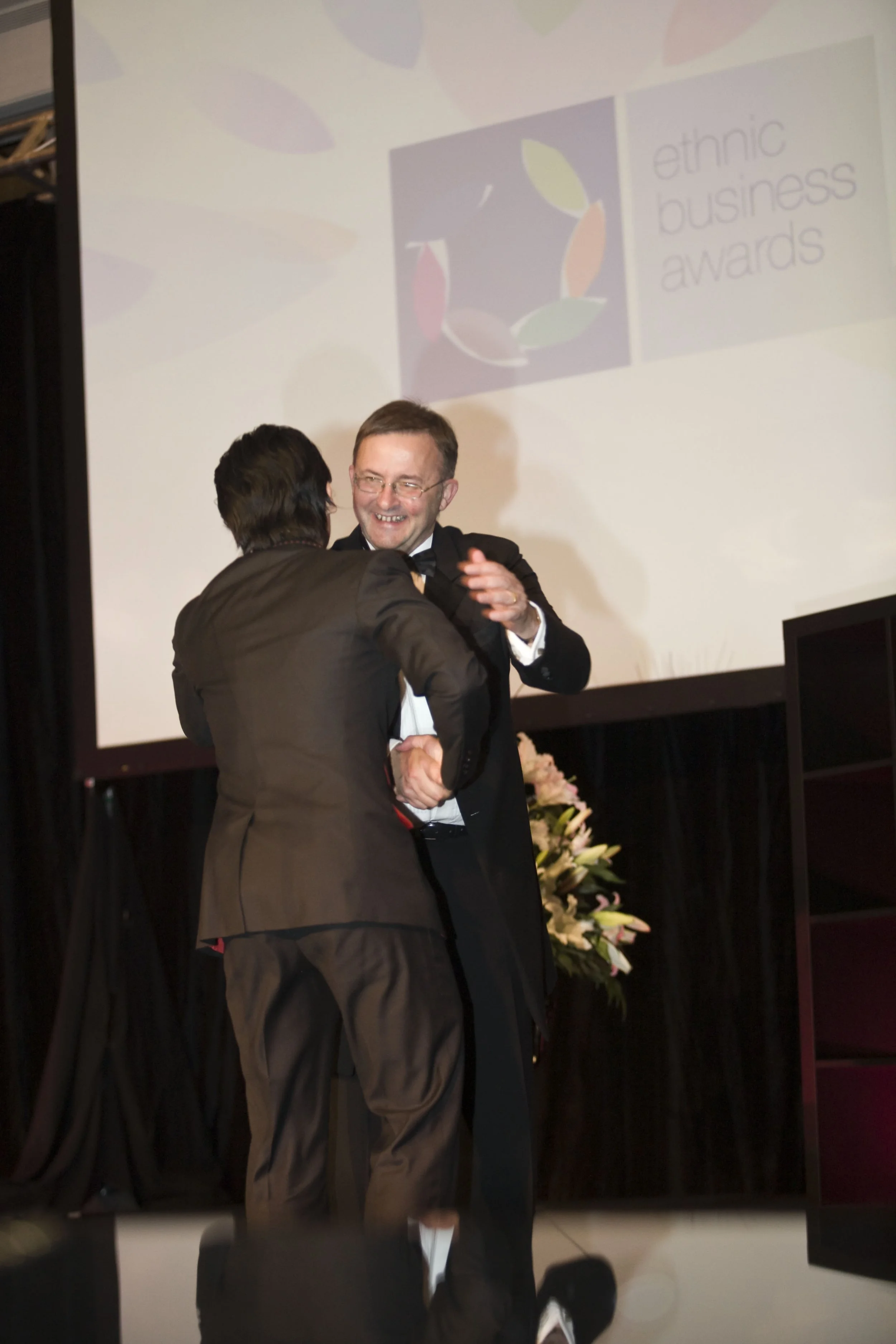 Ethnic Bus Awards 08-295.jpg