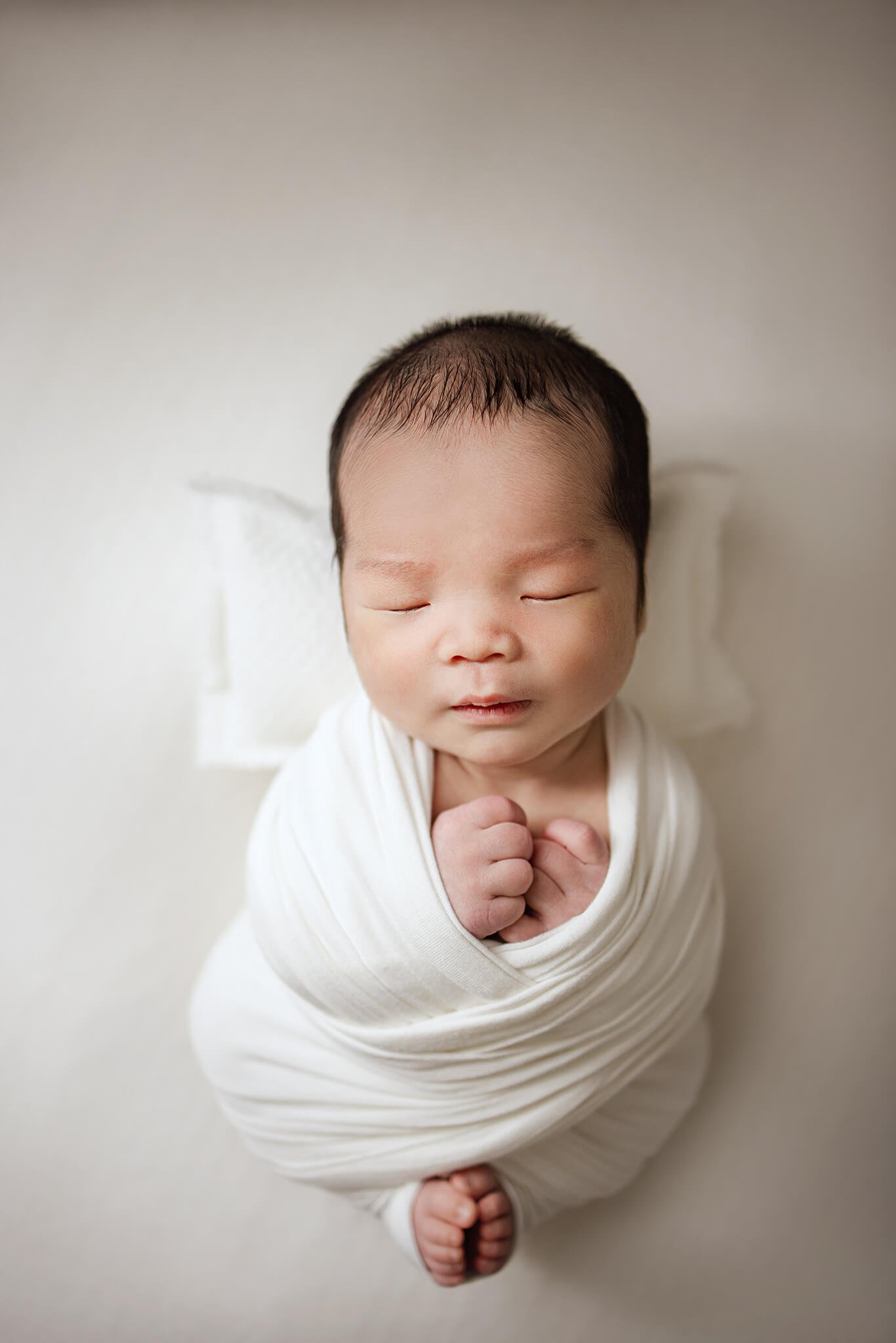 in home newborn photography Markham ON, newborn portraits near me, professional newborn photography