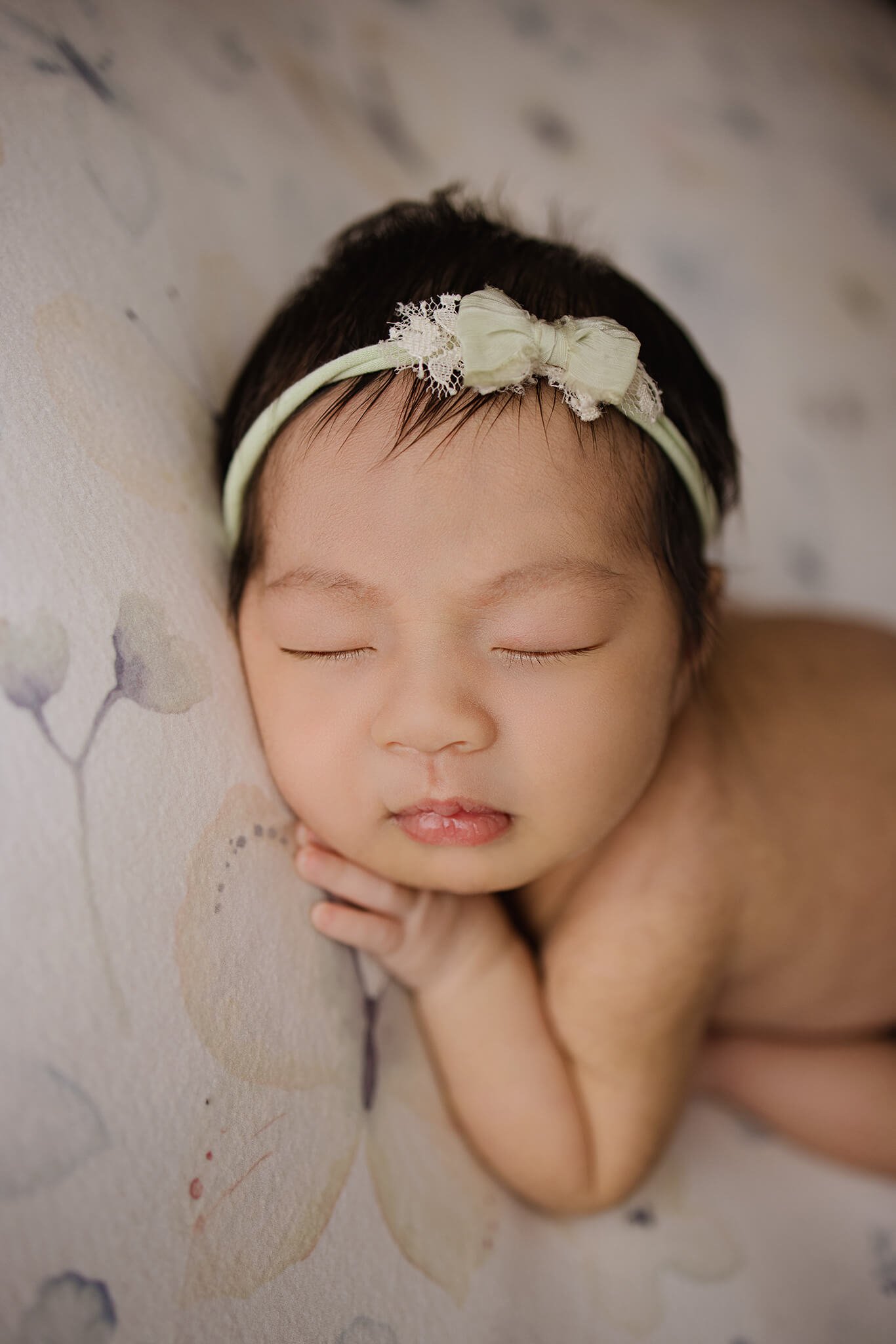 best Markham ON baby portraits, newborn photography packages, in home newborn photographer Toronto