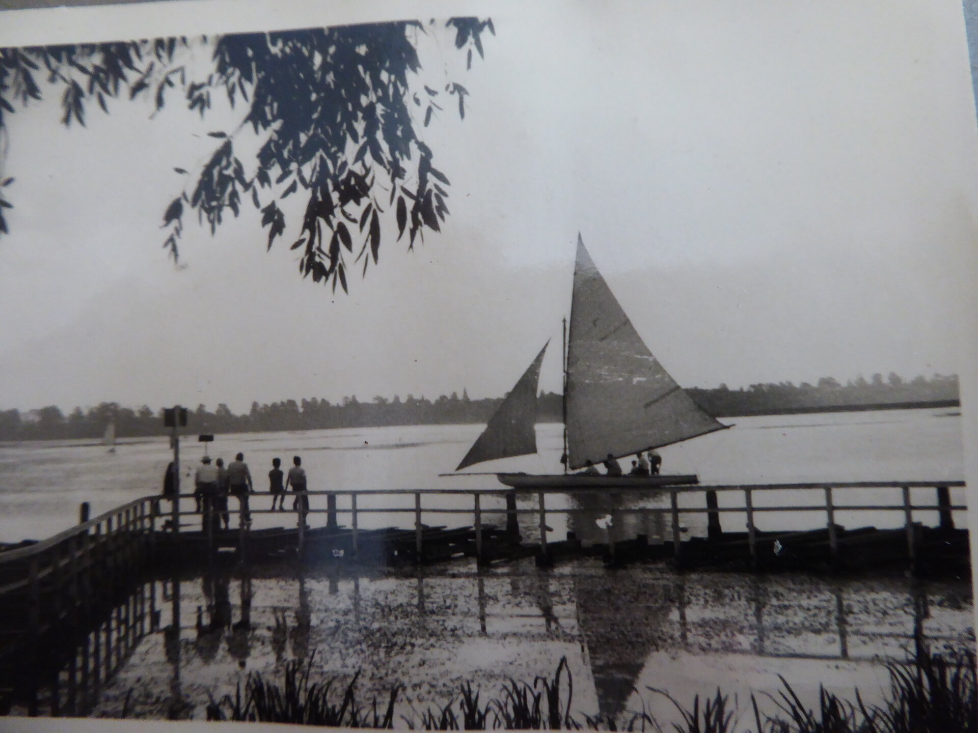 ACROSPIRE II on Lake Wendouree, boomerang Sail from VALDERA
