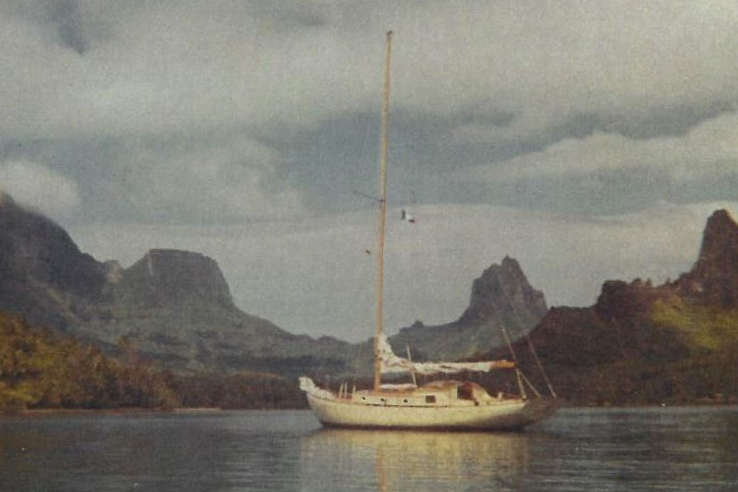 47CooksBayMoorea.JPG