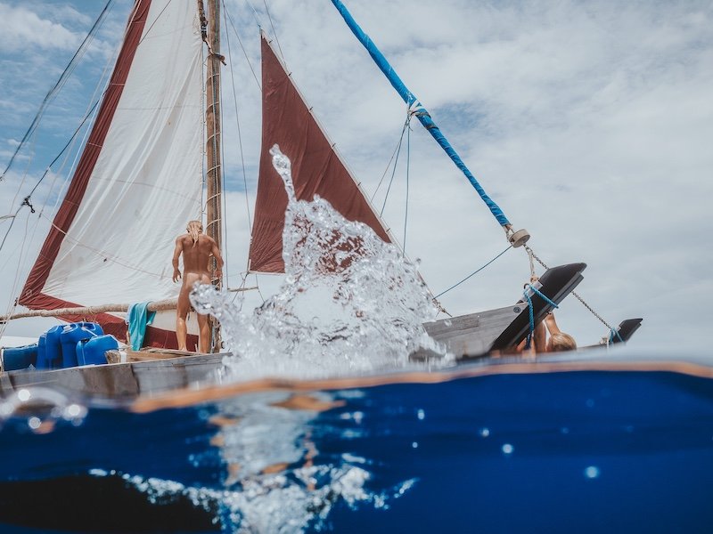 Women &amp; the Wind