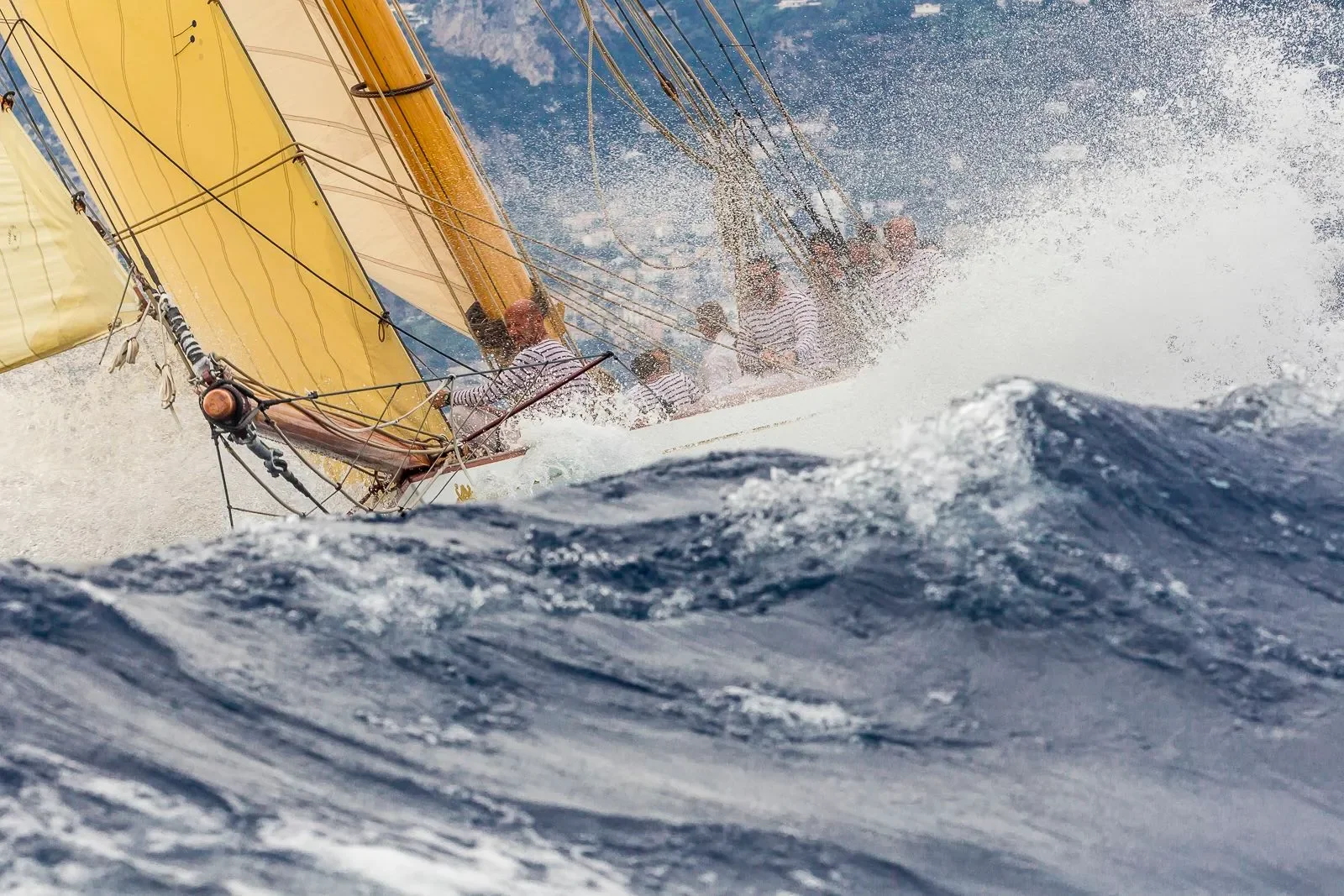Eight Bells - Carlo Borlenghi