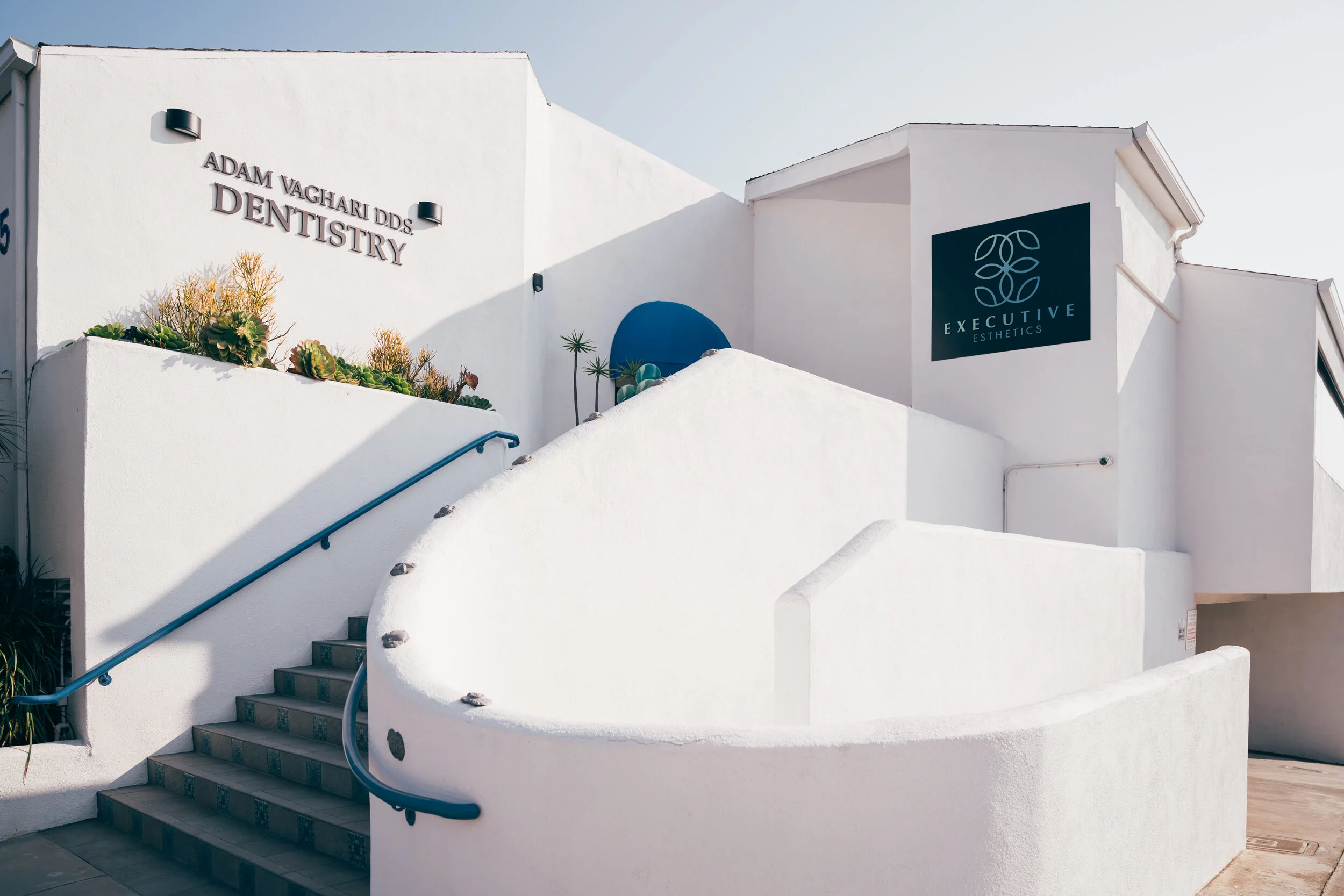 Entrance 2.jpg