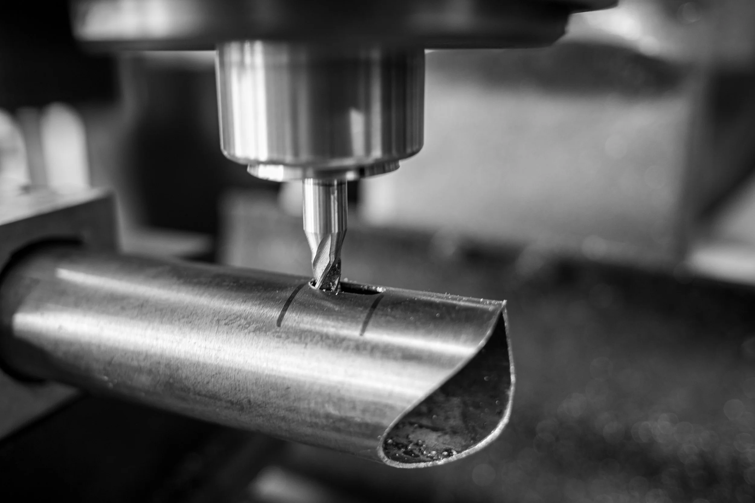 Cutting the dropper post internal routing slot