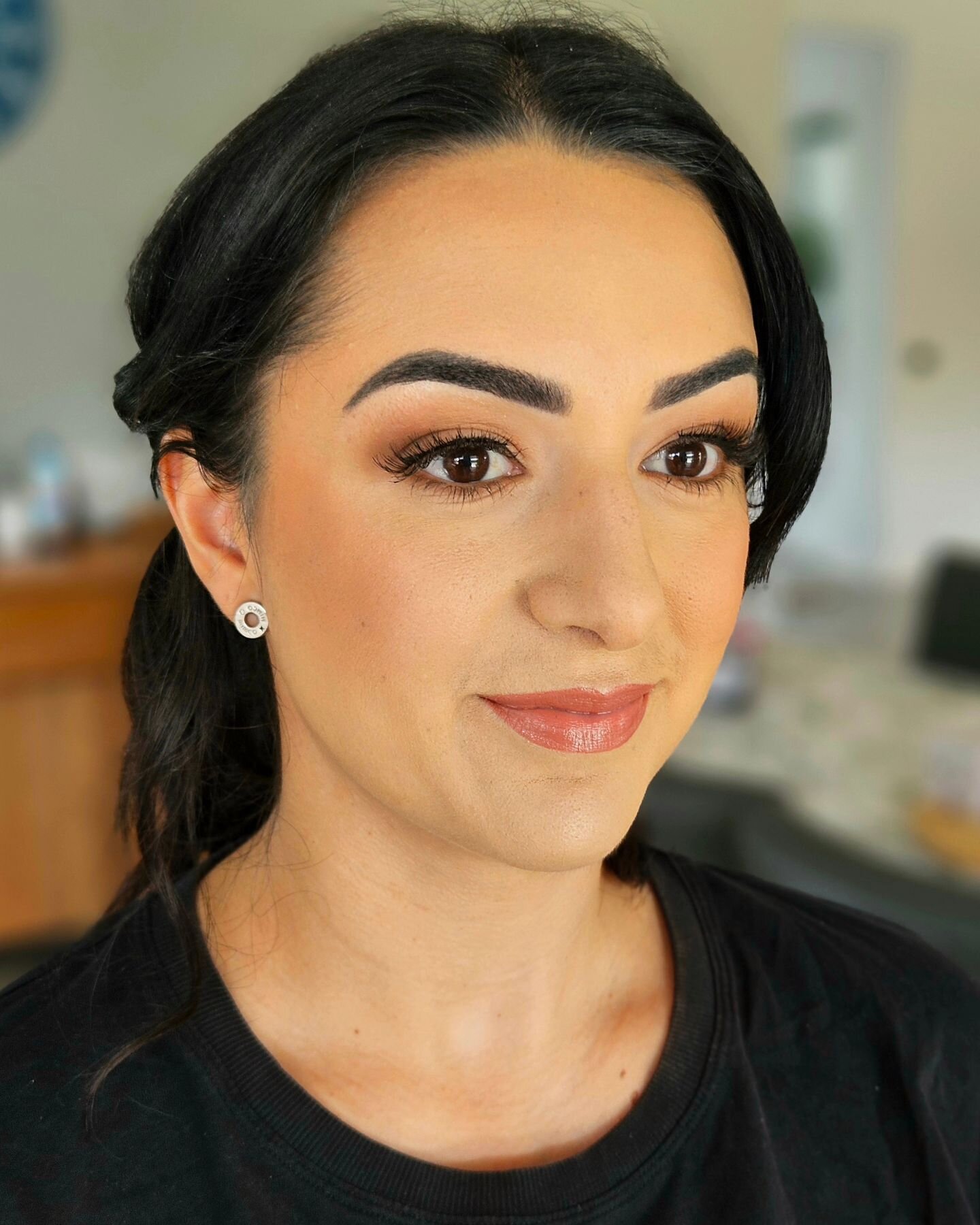 Gorgeous Seda loved her makeup ❤️

#makeup #mua #makeupartist #sydneymakeupartist #Sydney #freelancemakeupartist #eventsmakeup #specialoccasions #agnesbanksnsw #softglam #lauradhirhmua