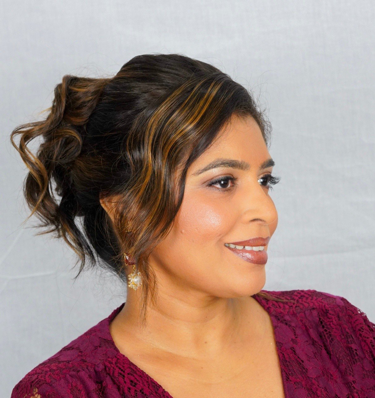 She understood the assignment 🔥🔥🔥

Event makeup with neutral tones, a pretty messy modern French roll to match 😍

@sajii.nair 
@kyliee.creative.mobile.mua 
@yourcontentarchitect

#hmua #makeupandhairstudio #boxhillnsw #sydneyhmua #makeup #makeupa