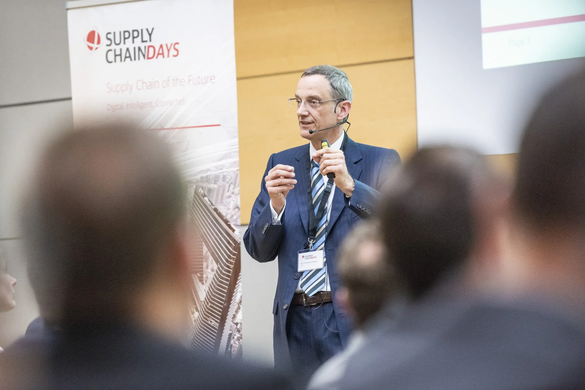 Business Event Bild Vortrag Speaker
