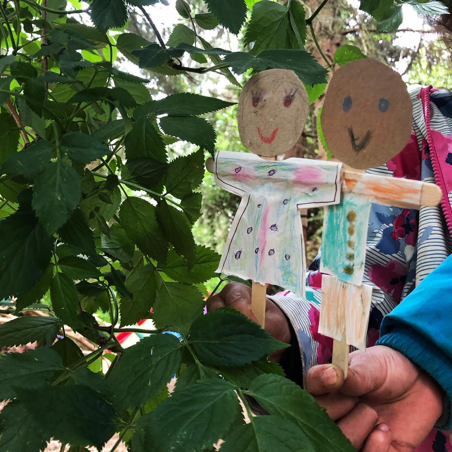 Check out these cuties hanging out amongst the leaves! 🌿

#puppetmaking
#wildcrafting 
#natureplay
#wildschooling
#homeeducation 
#homeeduk 
#educationoutside
#educationoutdoors
#tinyschoolshiddenlearning
#regenerativeducation
#regenerativelearning
