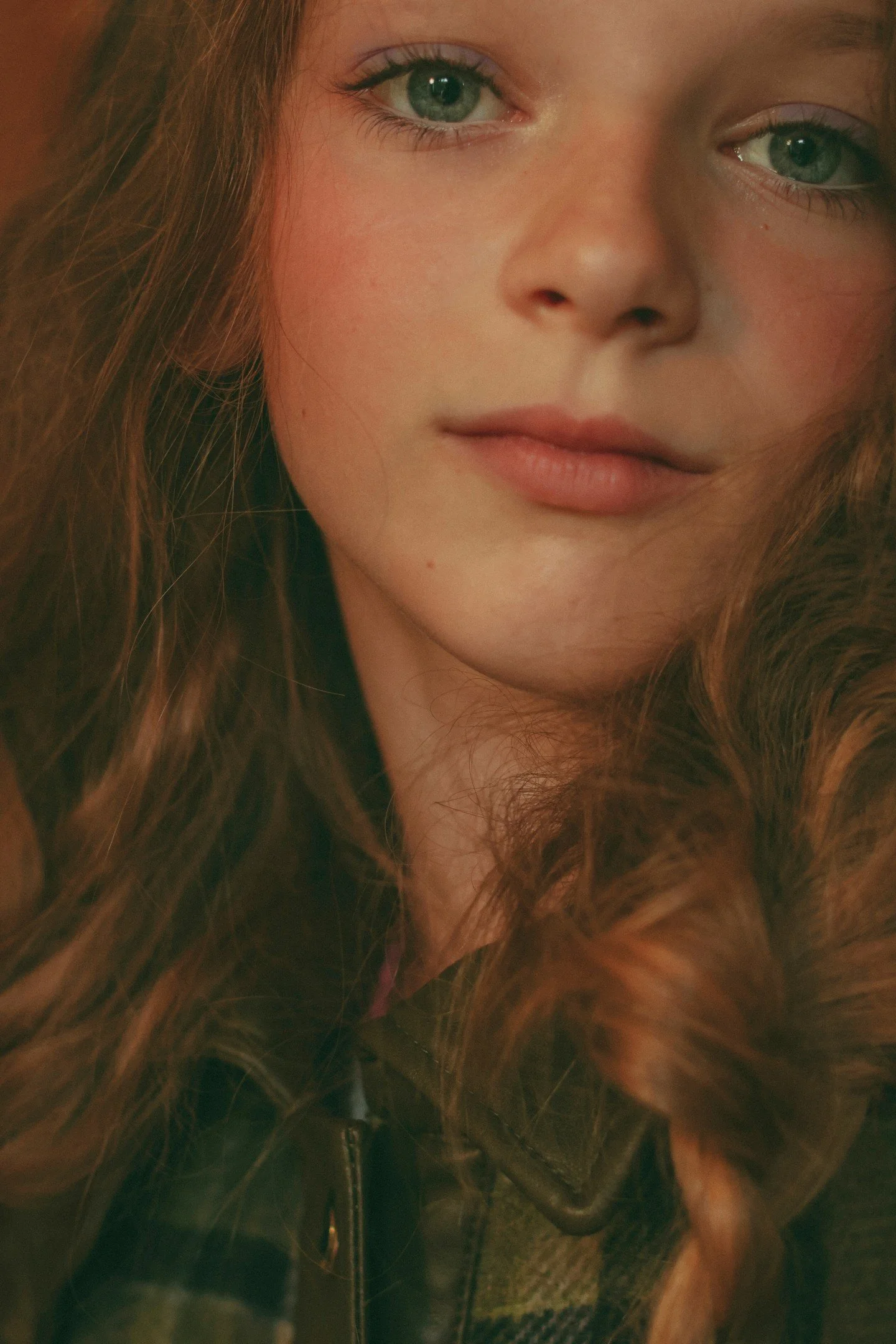 Victorine wearing this fabulous @chloe cape at our last AW 25/26 editorial.
unpublished pictures

HMUA @mak_nella
@kiddingpresse

#kidsfashion #fashionforkids #editorialenfant #kidsbrandphotography #creativeproduction #studiophotography #childrensbra