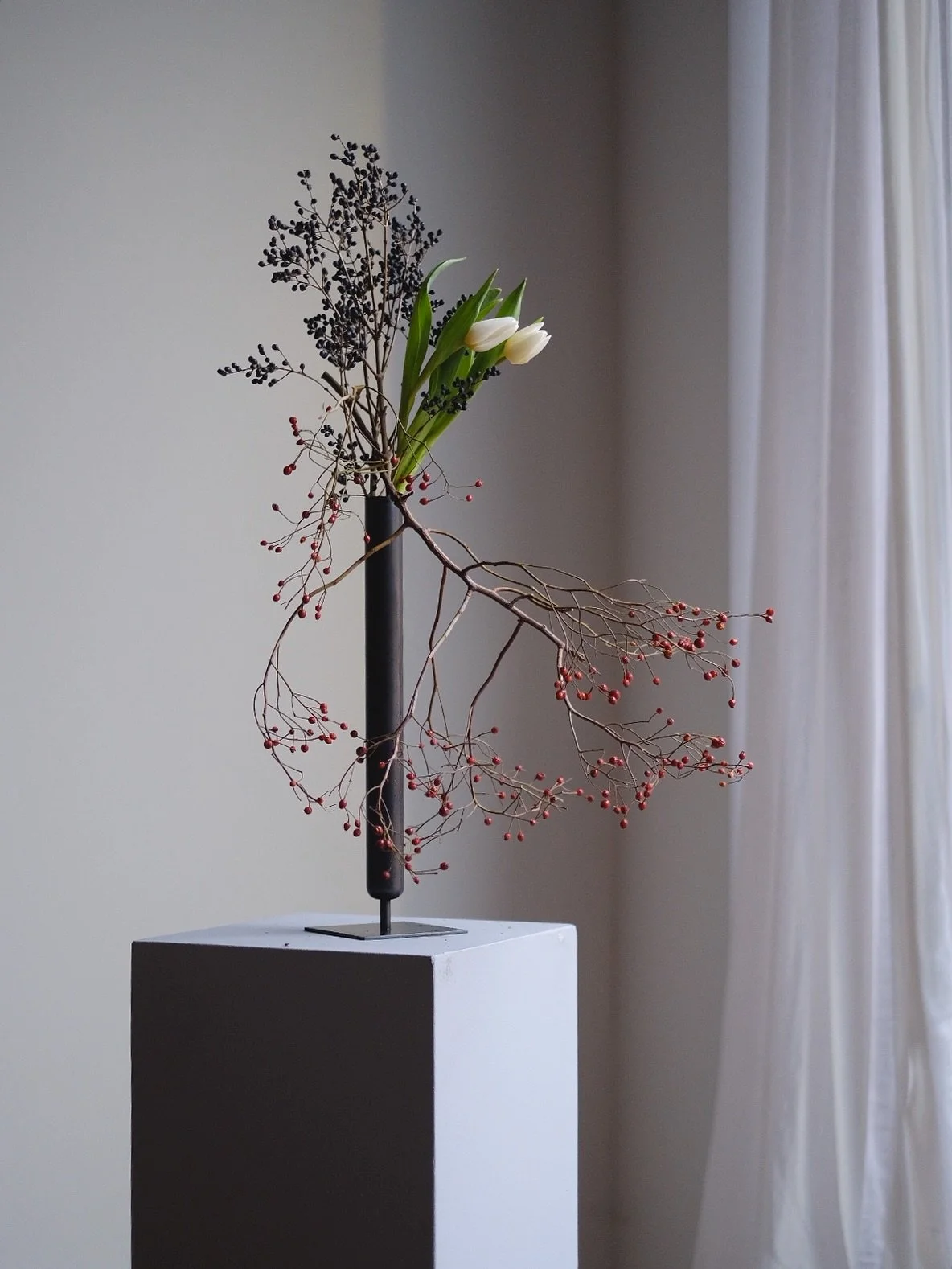 Merry Christmas Everyone! This was one of our final arrangements of the year, made by our wonderful team member and partner @adamfield96. 

Adam is a drummer by trade and has turned into part florist, part bonsai apprentice, part logistics and part o