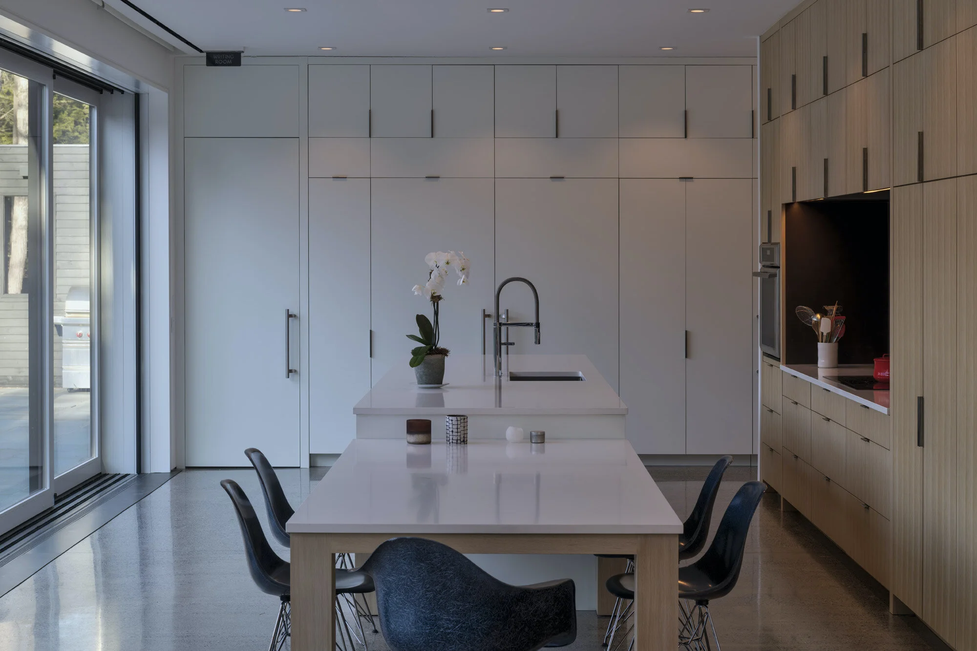 custom-kitchen-island.jpg