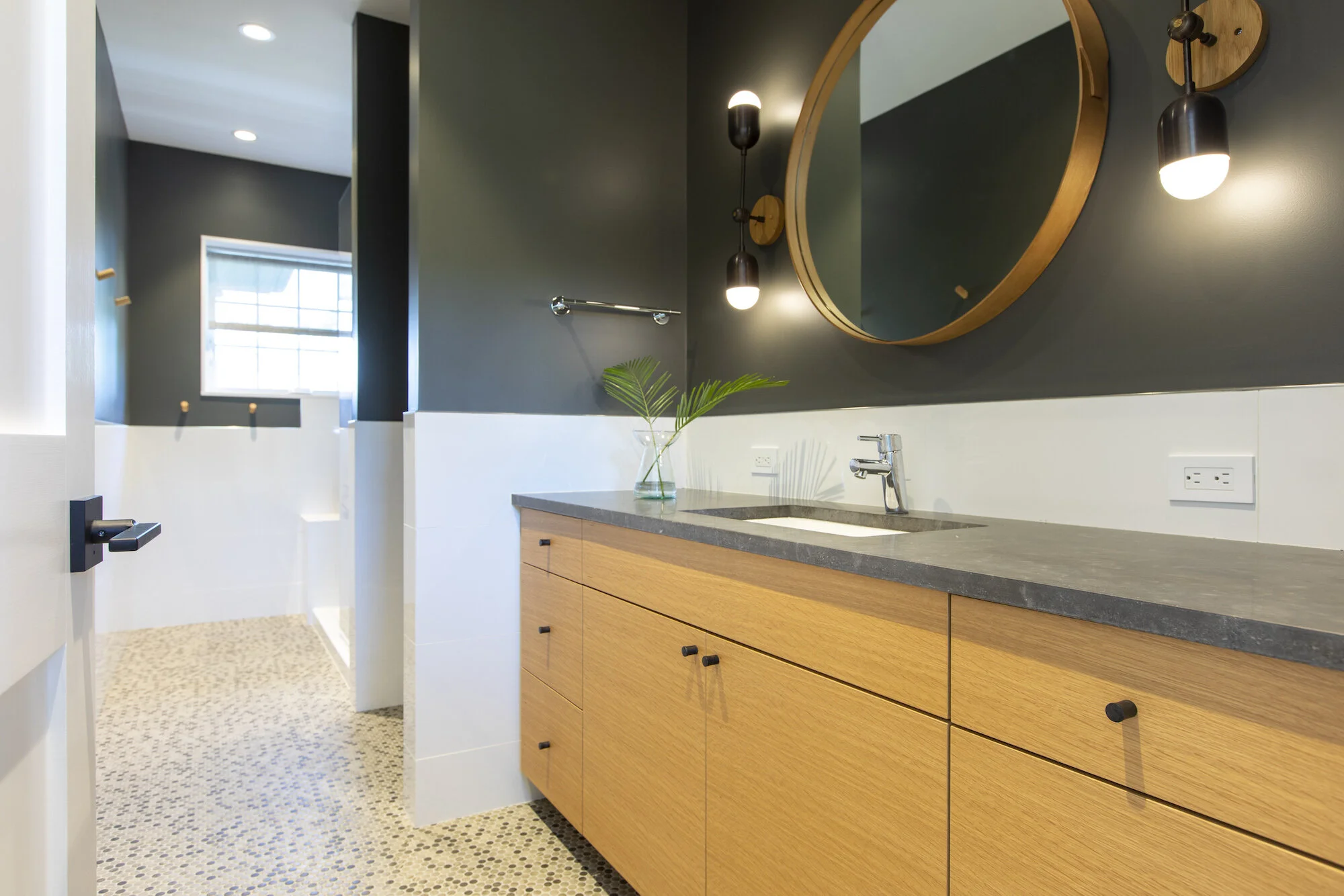 bathroom-vanity-3.jpg