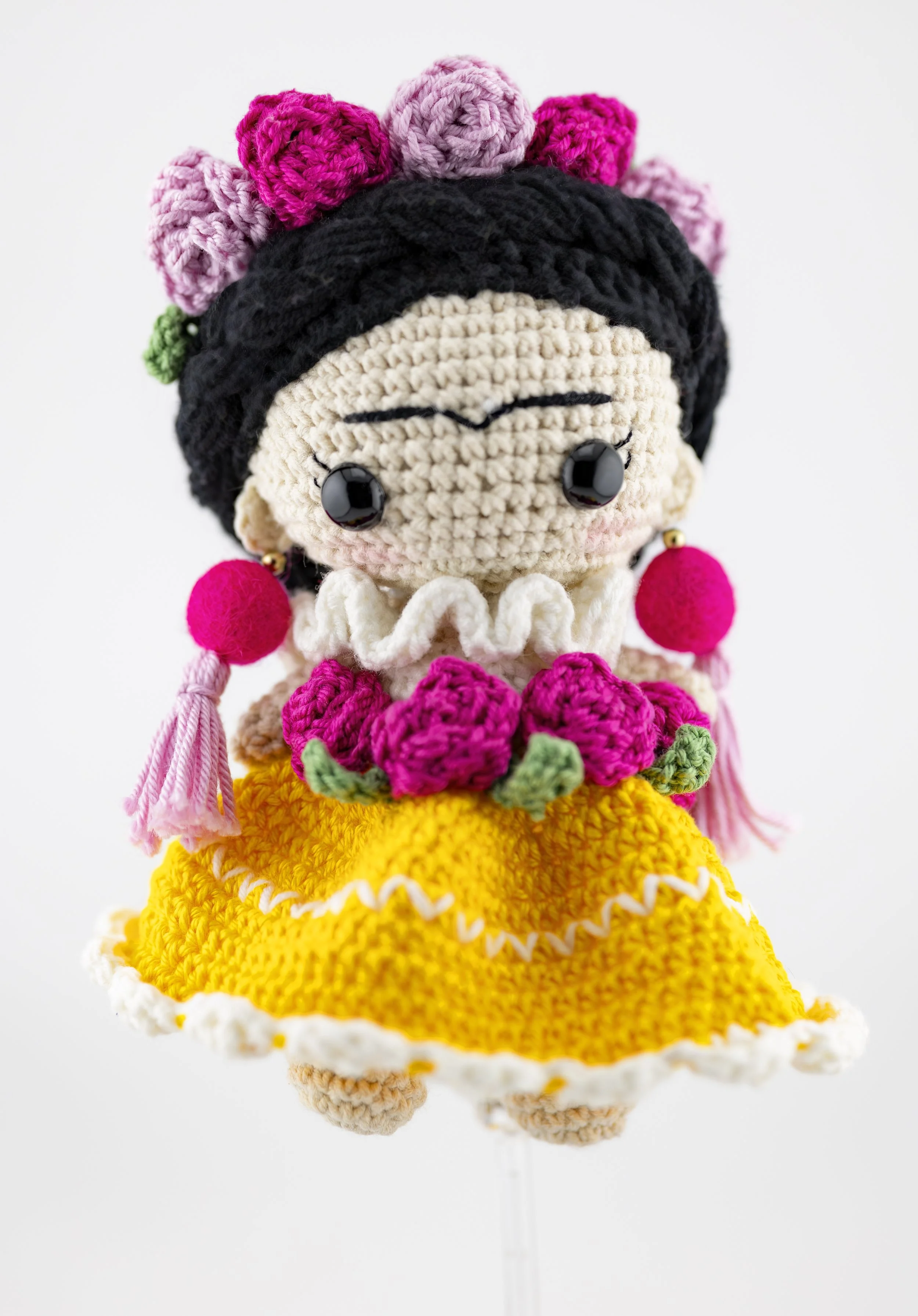 FRIDA KAHLO
“ This woven sculpture is handmade by Maral Kosari from a design and pattern by Irene Godinez.“