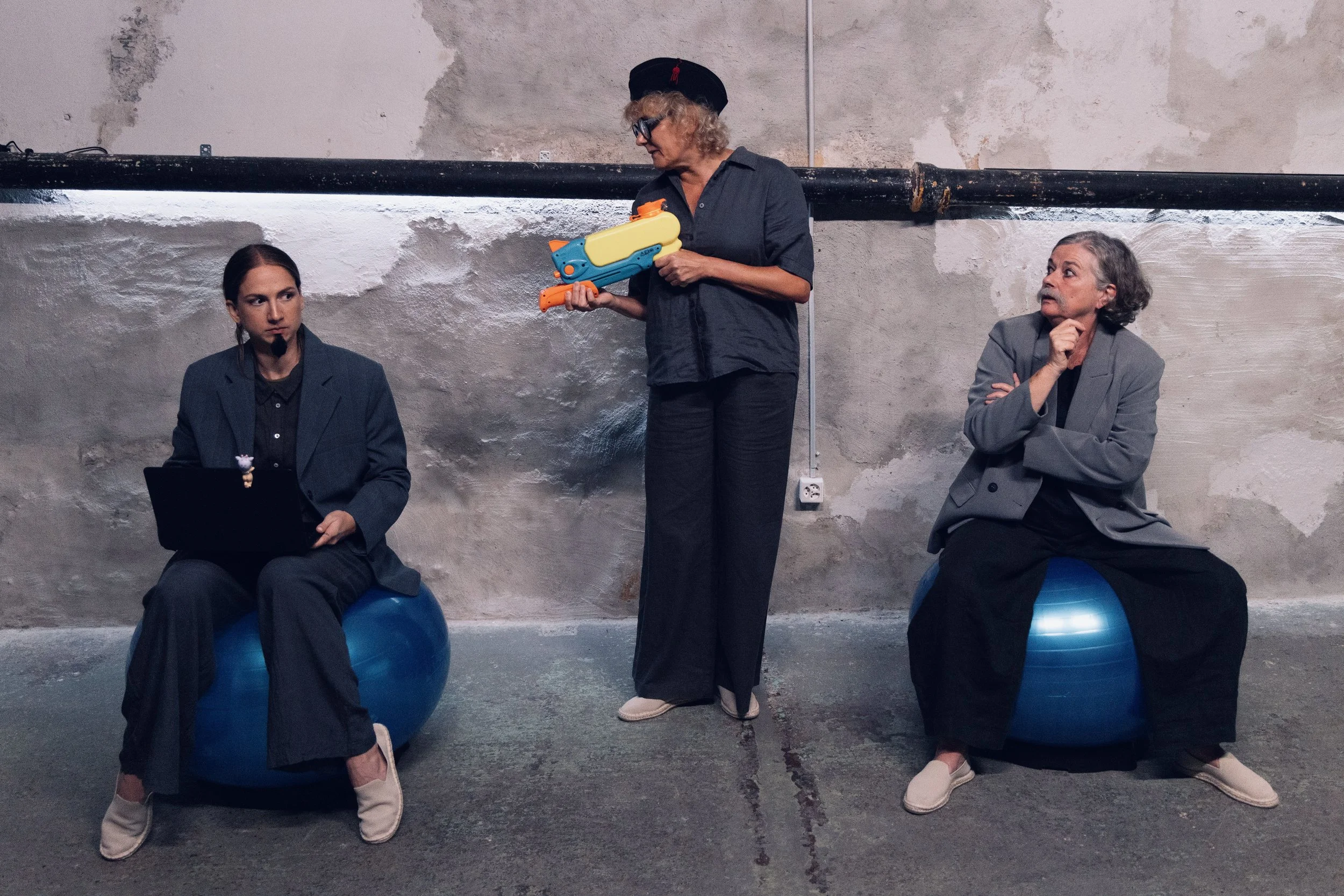 System Lysistrata_Theater SEM_Livio Beyeler_11-min.jpeg