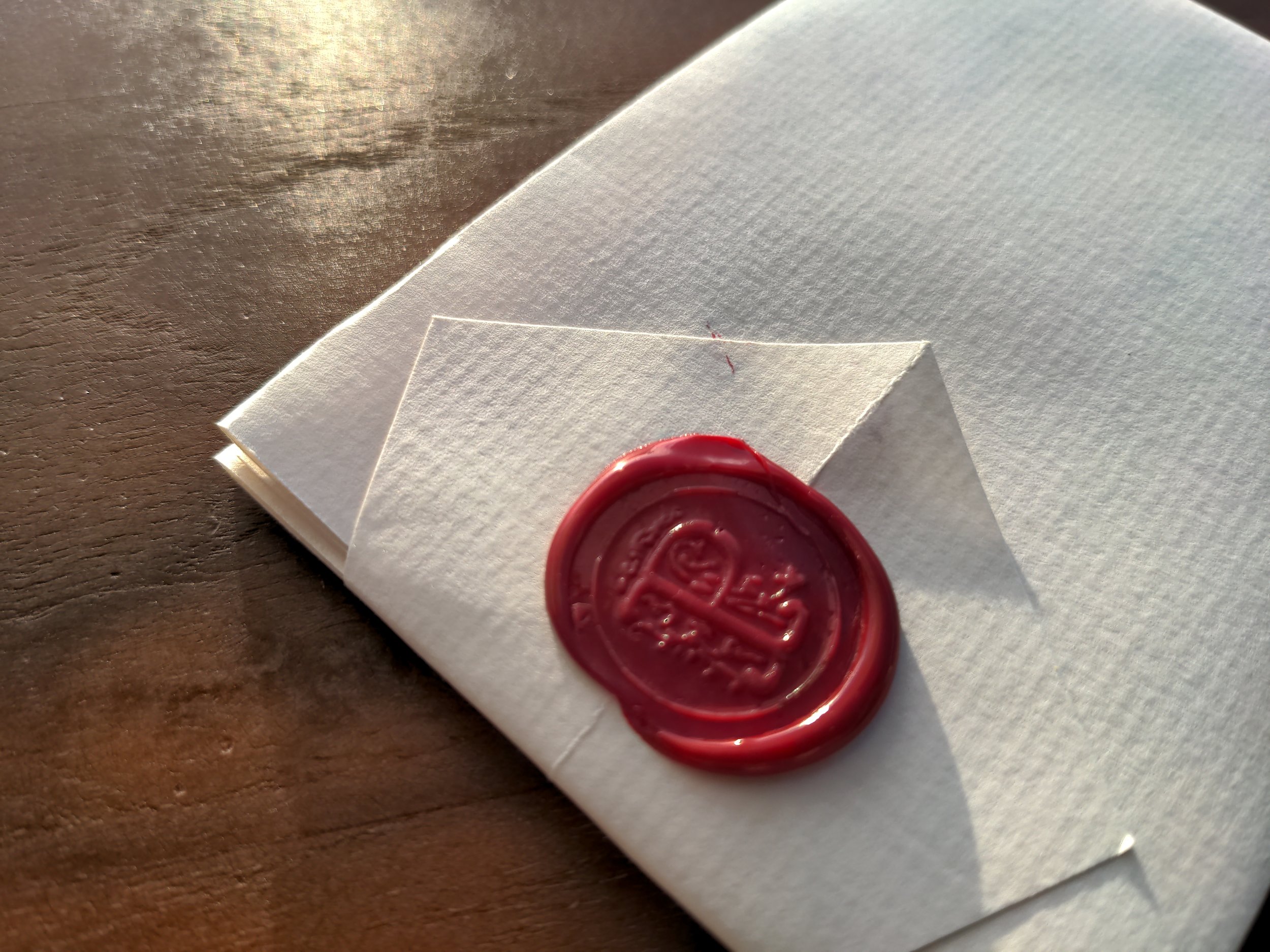 Dagger seal