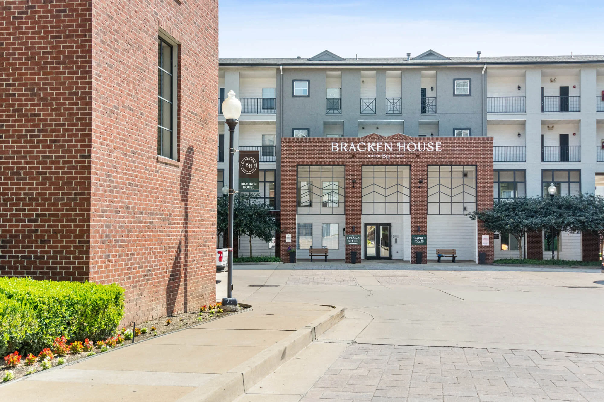 Photo Gallery Pittsburgh Apartments — Bracken House