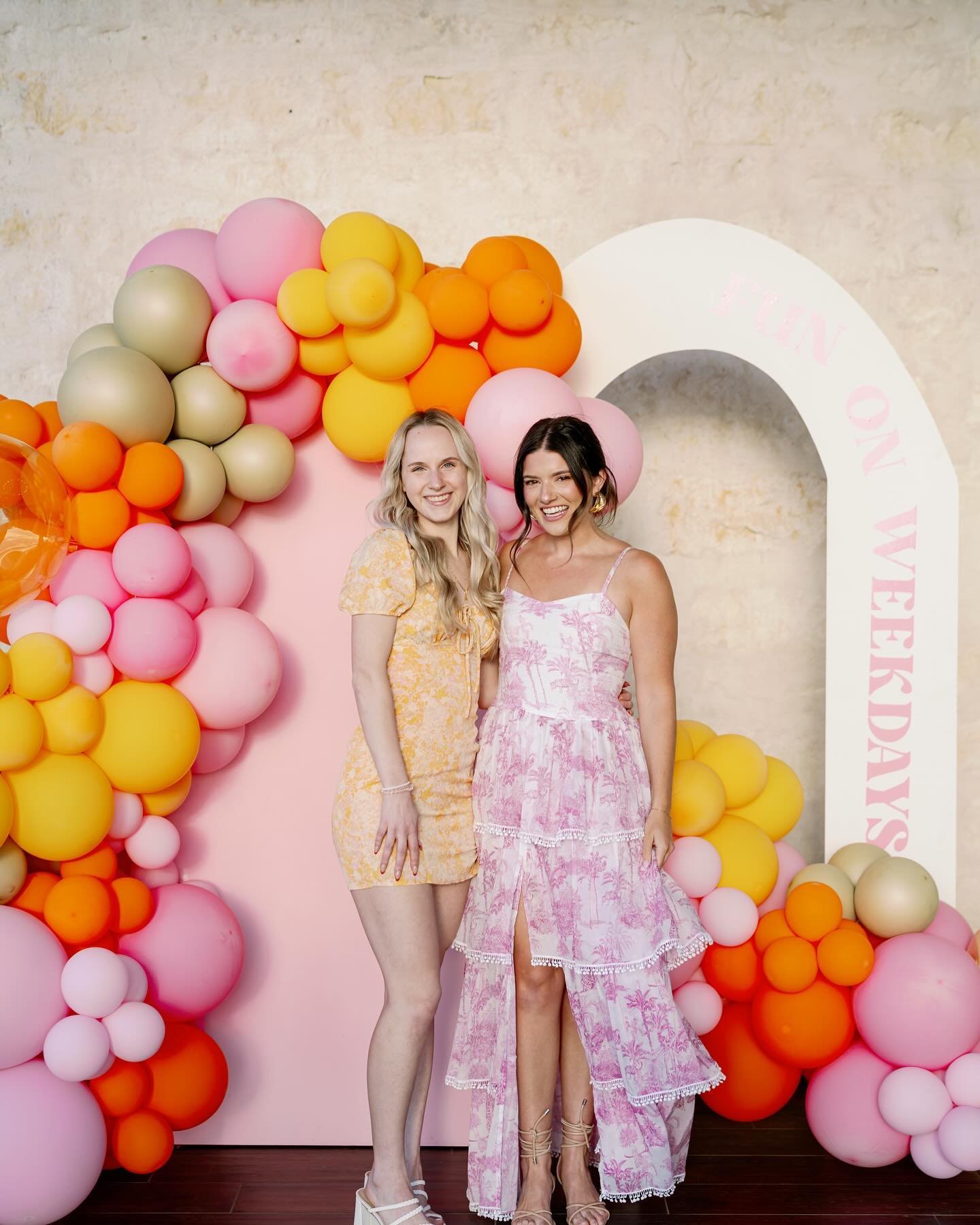 Weekdays should be FUN! &hellip; &amp; have Bach Babes balloons 😉💓✨ 

We had SO much fun decorating for @jennapalek and her Sunset and Sundresses event benefitting the Saint Louise House in Austin!