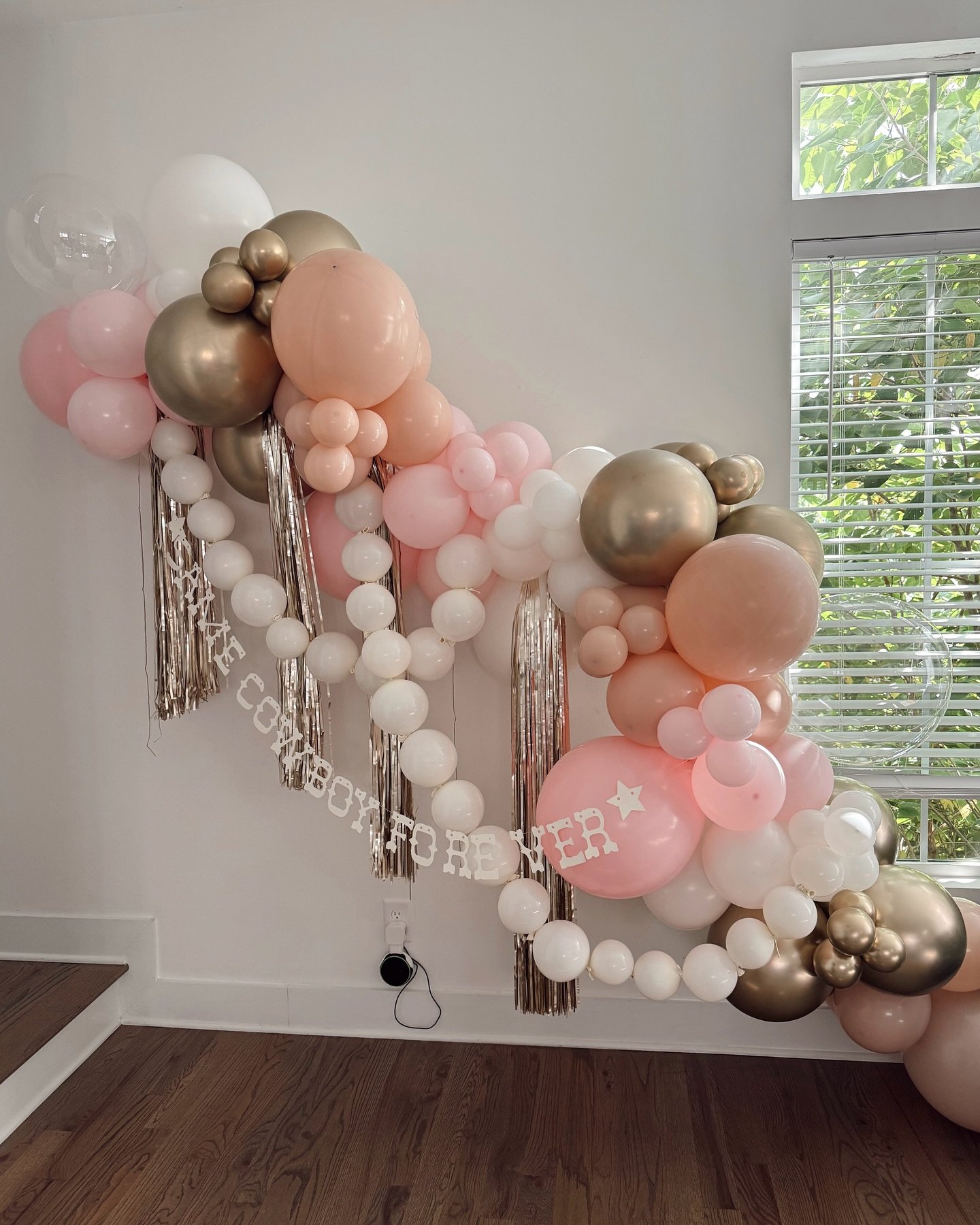 Same cowboy forever, last toast on the coast, and everything in between.. this weeks round up has it all🤭💓🥂