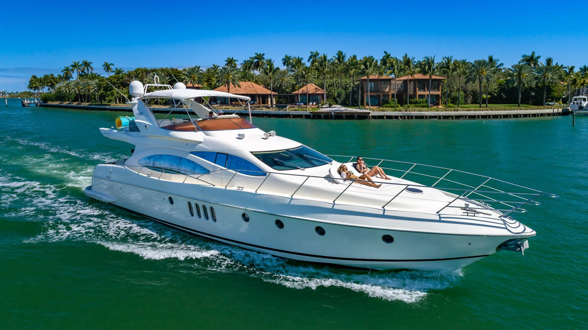 68_AZIMUT_FREEDOM_WEB-5.jpg