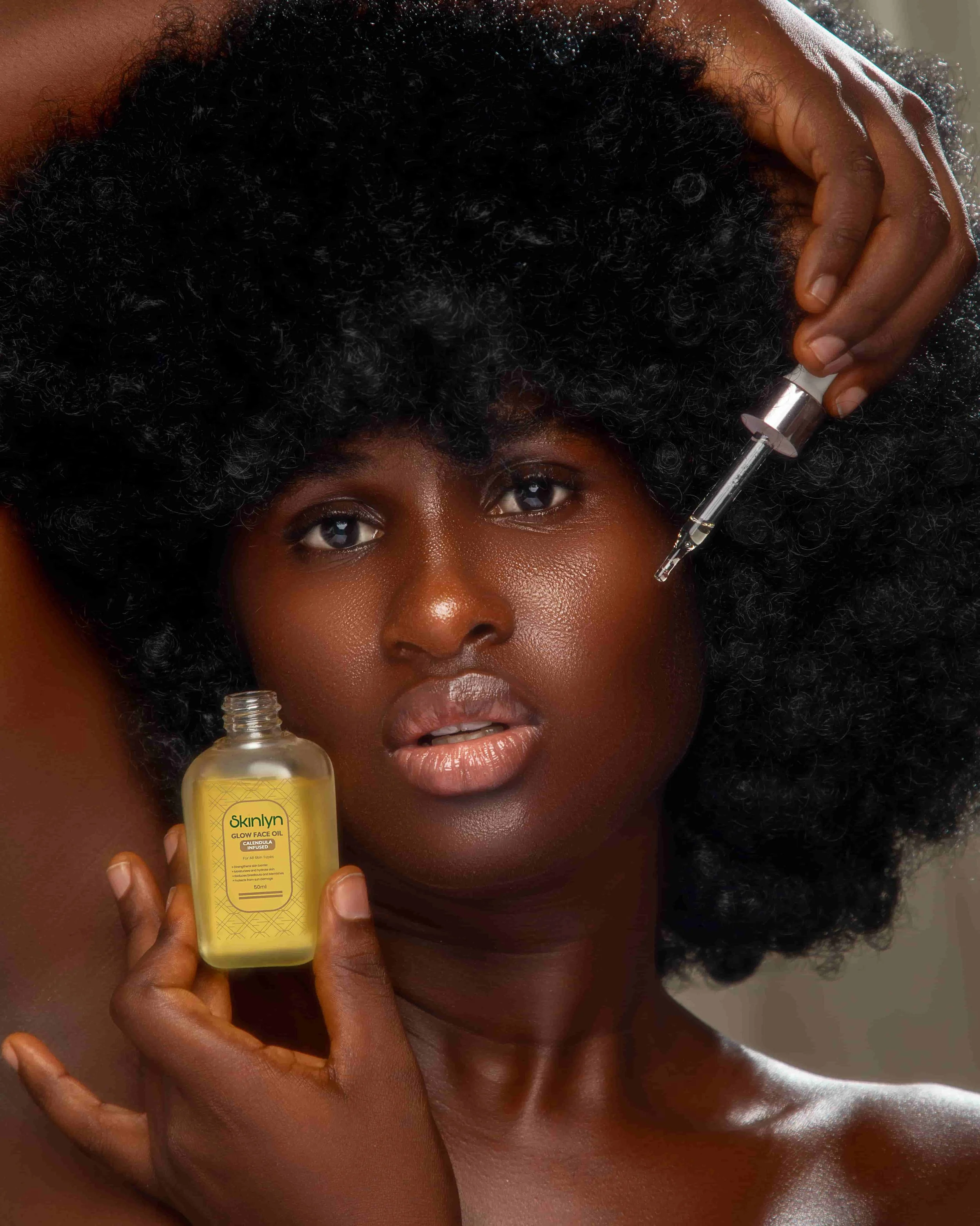 glow oil dakr.jpg