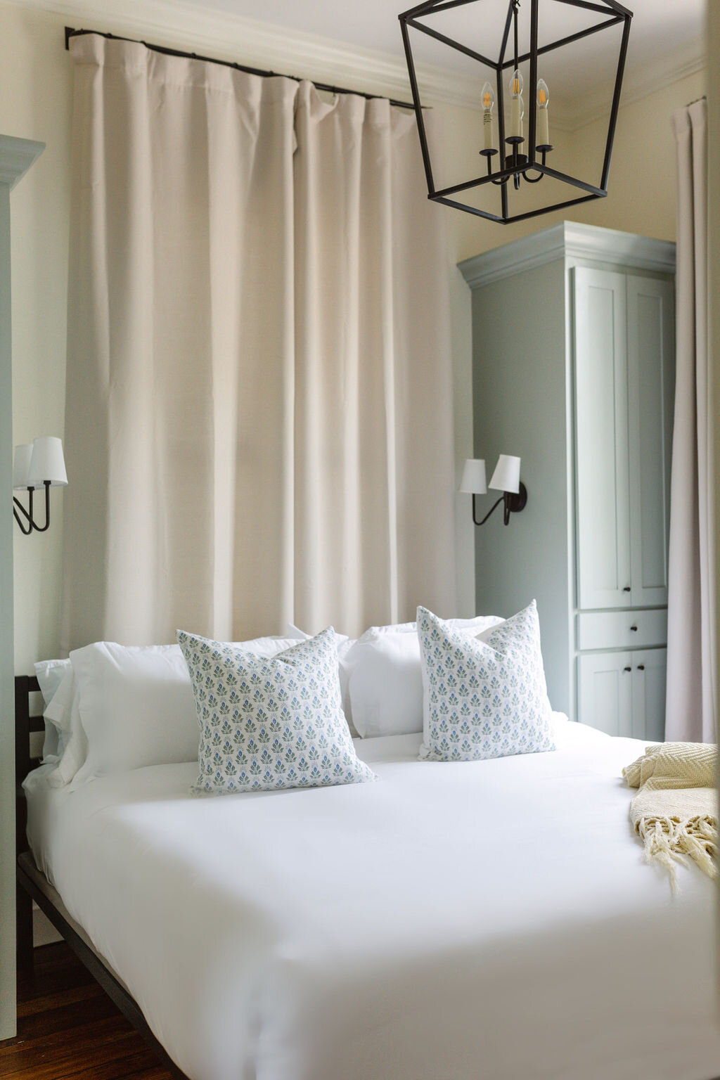 CGH46WithCharlestonBlonde009569.jpg