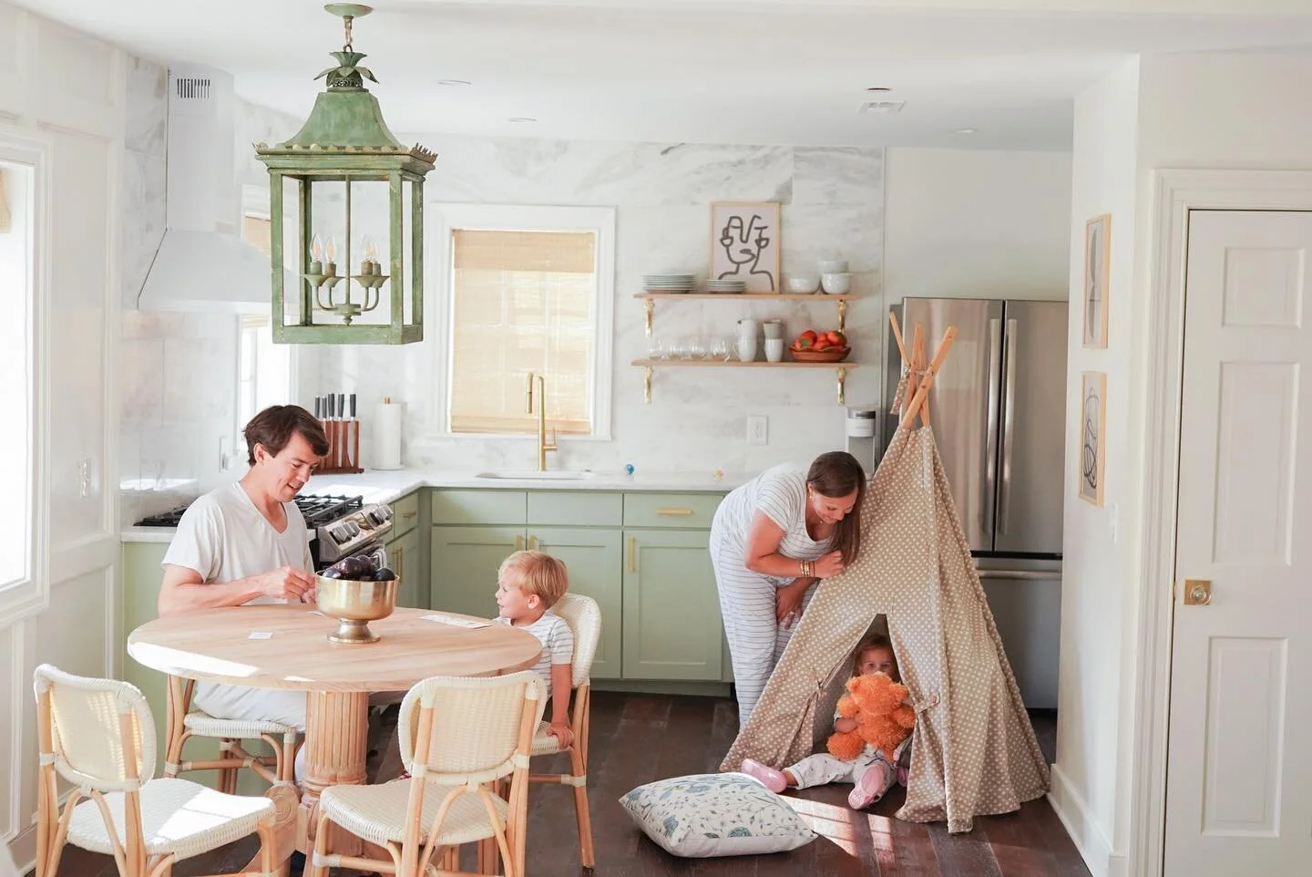 Can y&rsquo;all believe it&rsquo;s already June?! It&rsquo;s time to get those summer vacays planned. We&rsquo;re so happy to be hosting in full force again and busier than ever! #beourguest #guesthousecharleston